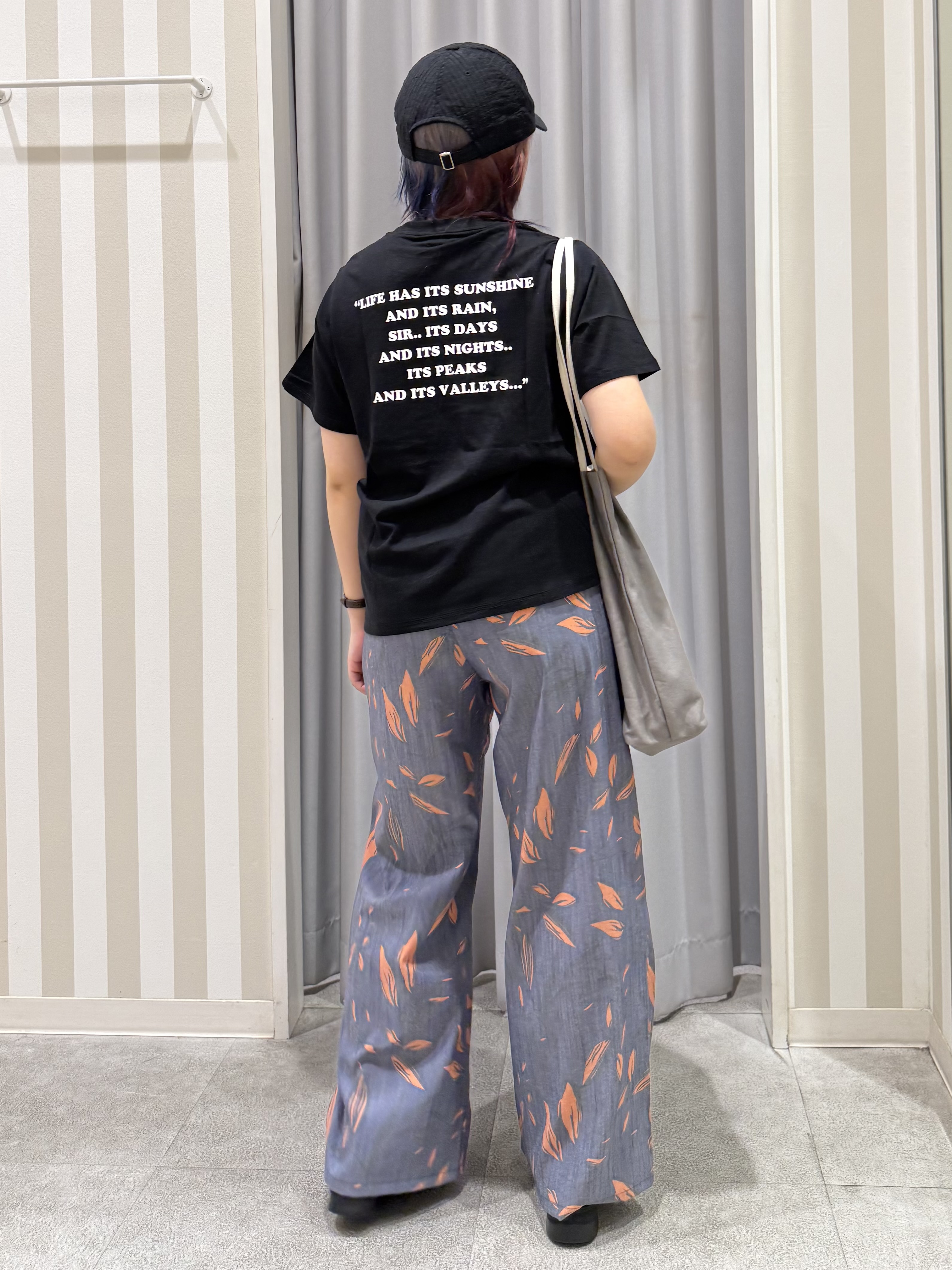 sakinoさんの「SHOO･LA･RUE｜【PEANUTS】ひんやりプリントTシャツ」を使ったコーディネート