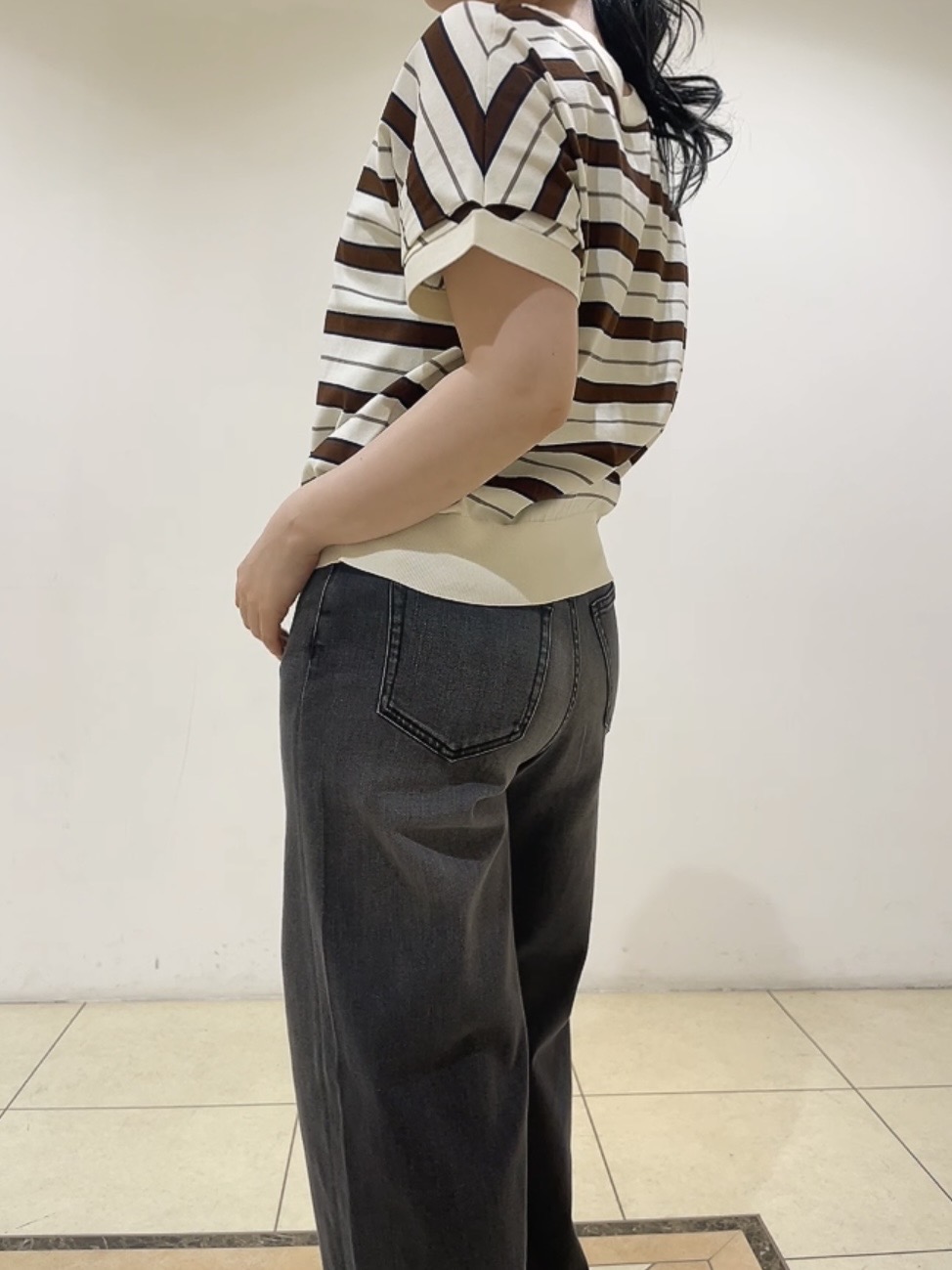watanabeさんの「UNTITLED｜【肌に張りつきにくい/前後2WAY】ドライタッチコットンプルオーバー」を使ったコーディネート