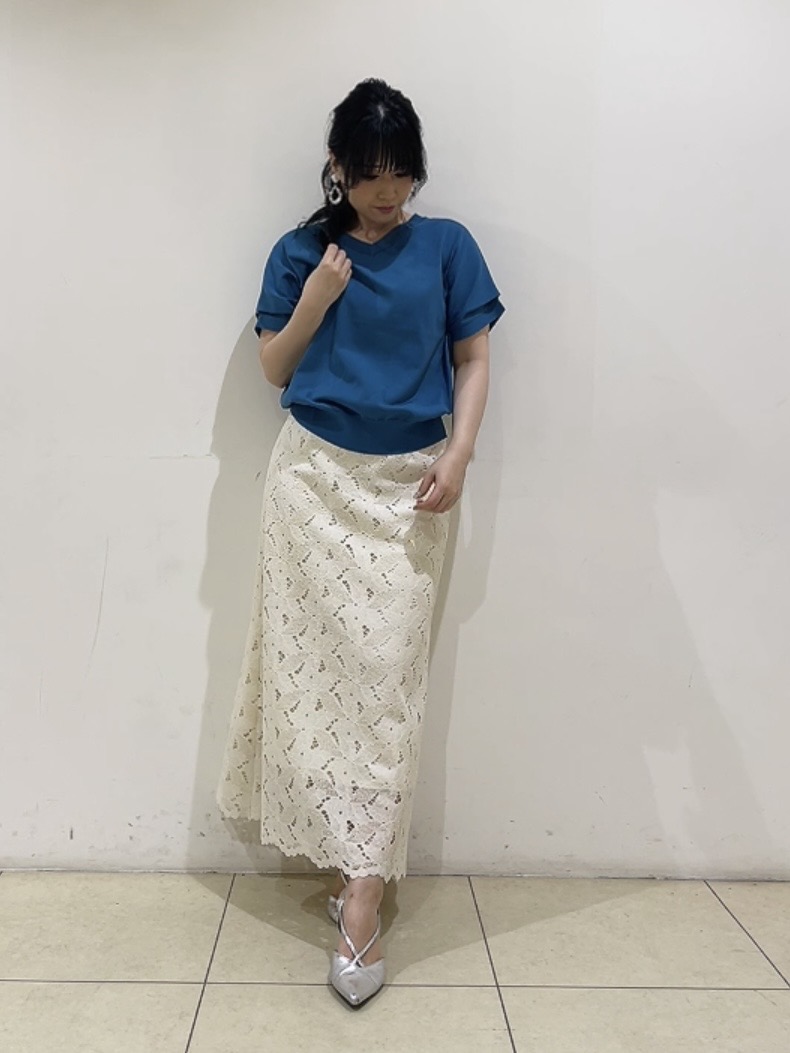 watanabeさんの「UNTITLED｜【肌に張りつきにくい/前後2WAY】ドライタッチコットンプルオーバー」を使ったコーディネート