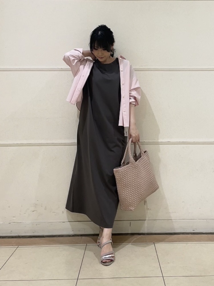 watanabeさんの「UNTITLED｜【接触冷感/吸水速乾/UVカット】ドルマンスリーブシャツ」を使ったコーディネート