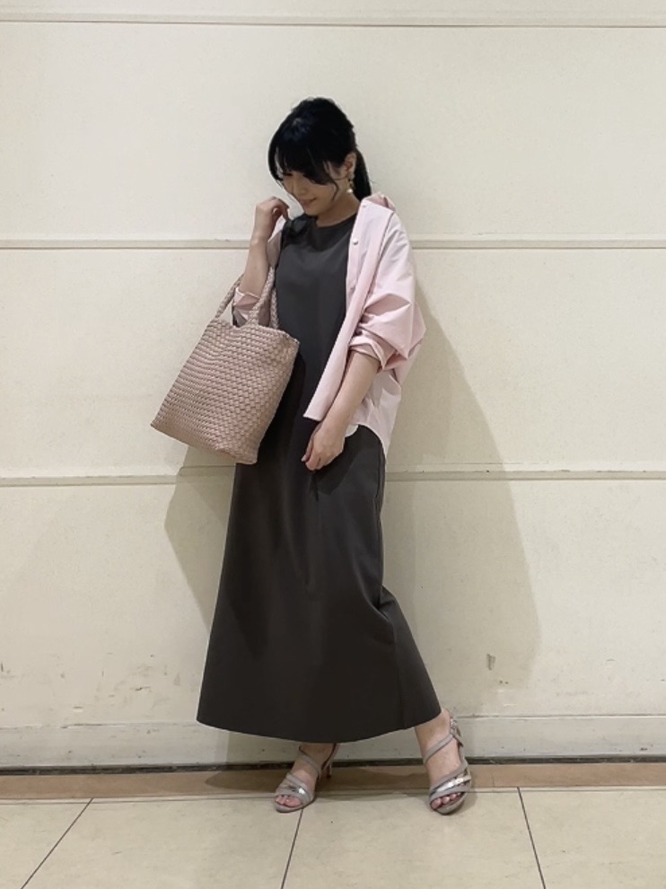 watanabeさんの「UNTITLED｜【接触冷感/吸水速乾/UVカット】ドルマンスリーブシャツ」を使ったコーディネート