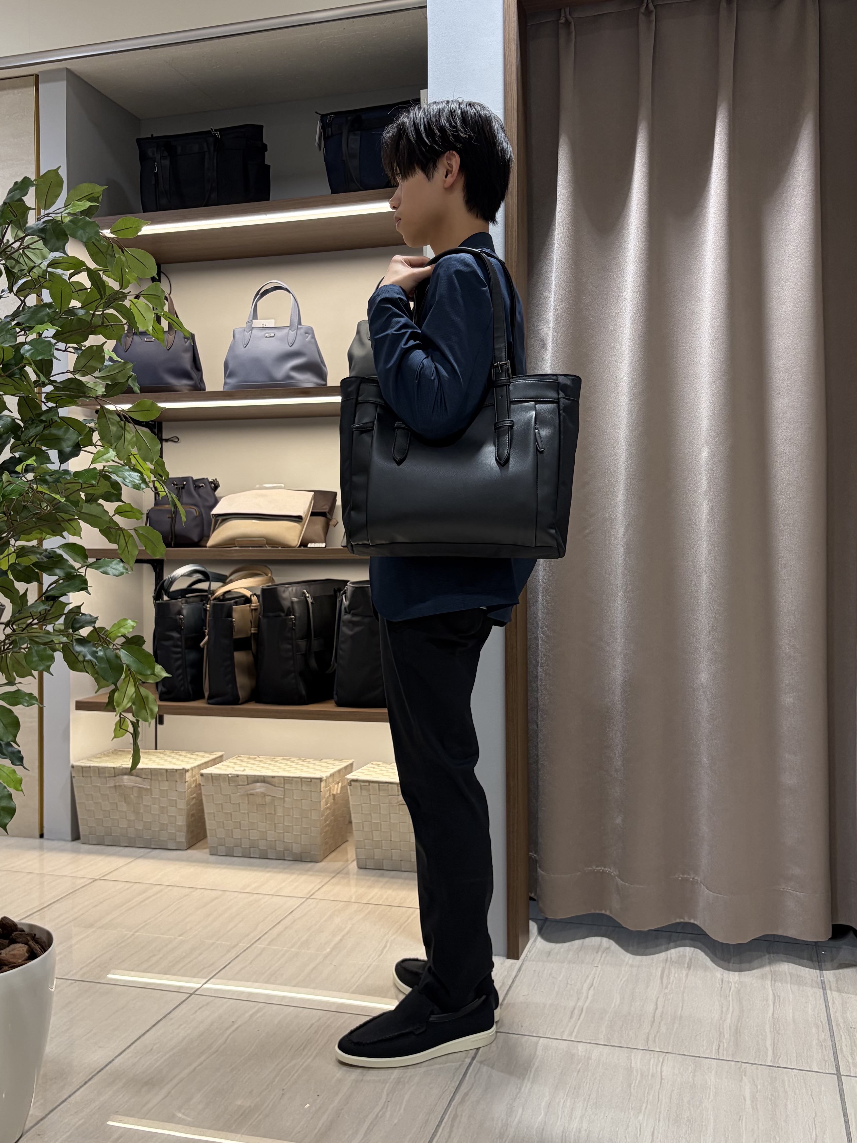 hiroさんの「TAKEO KIKUCHI｜【Begin5月号掲載/通気性】トリコットサッカー ジャケット」を使ったコーディネート