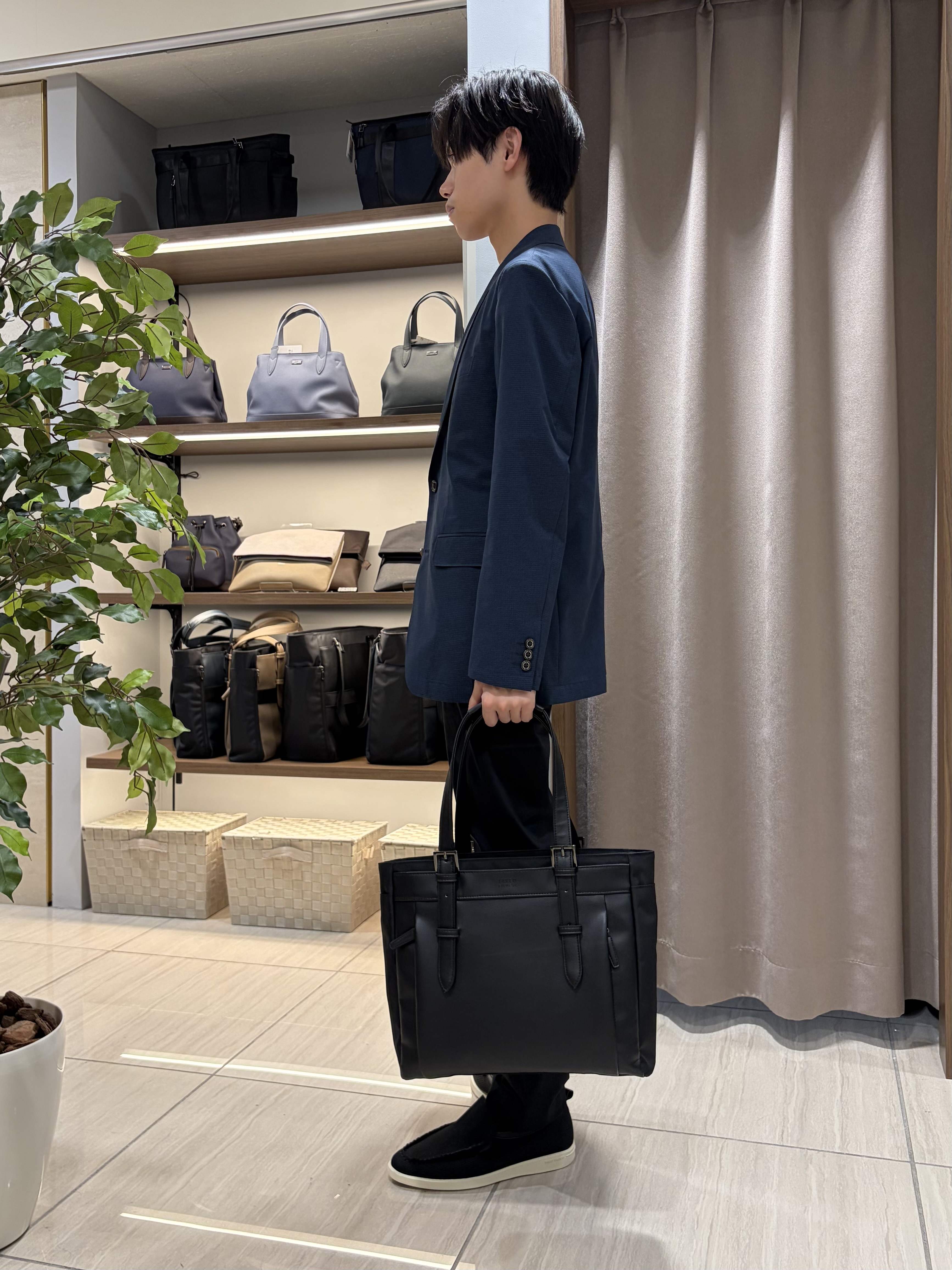 hiroさんの「TAKEO KIKUCHI｜【Begin5月号掲載/通気性】トリコットサッカー ジャケット」を使ったコーディネート
