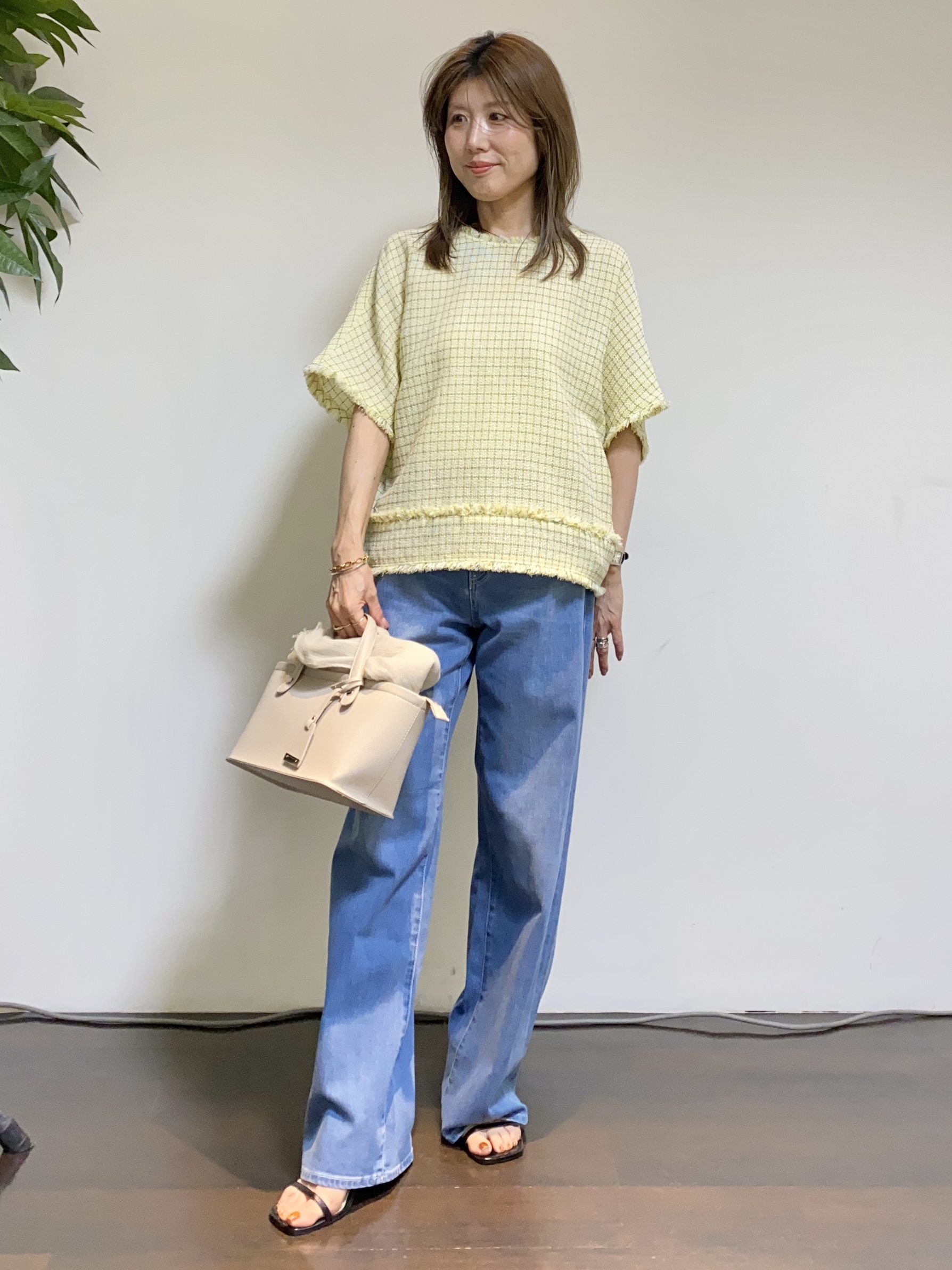 tomoさんの「UNTITLED｜ファンシーツイードブラウス」を使ったコーディネート