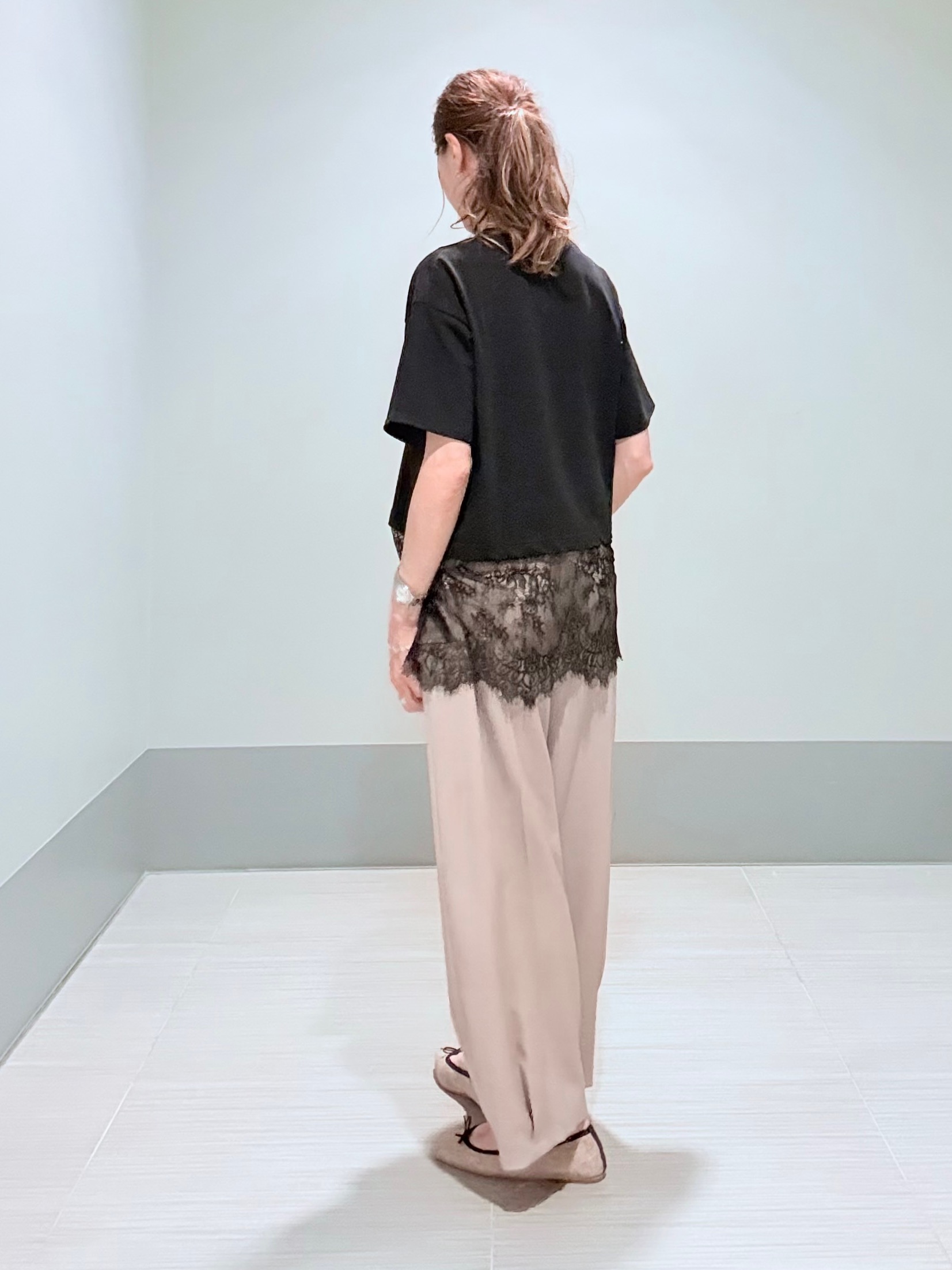 Yamaさんの「DRESSTERIOR｜レースドッキングレイヤード Tシャツ」を使ったコーディネート