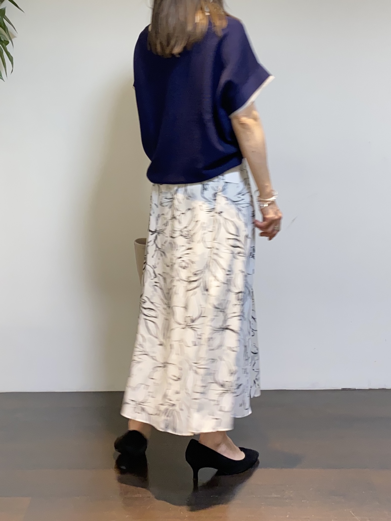 tomoさんの「UNTITLED｜【11色展開/体型カバー】前後2WAYフレンチスリーブニット」を使ったコーディネート