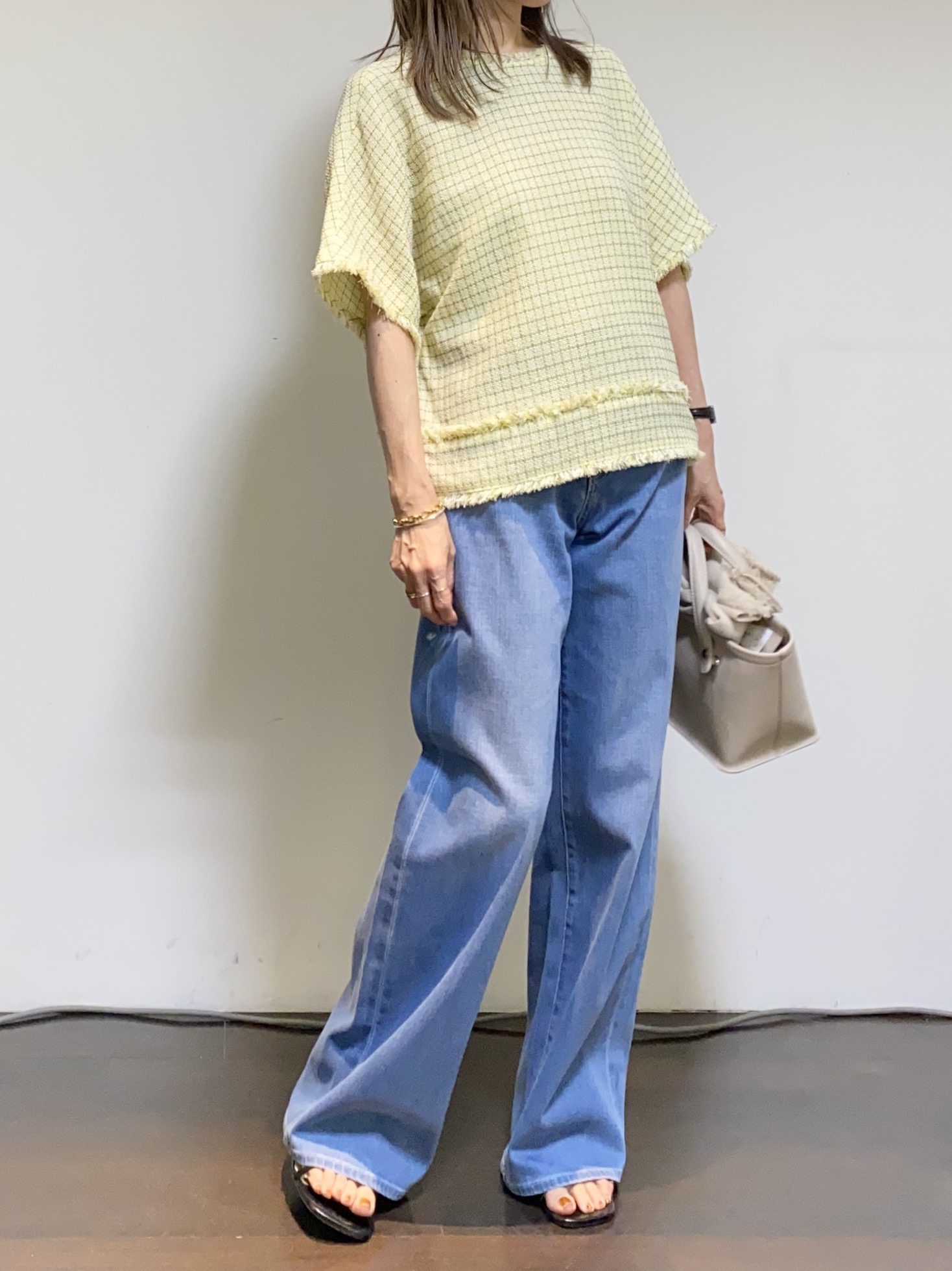 tomoさんの「UNTITLED｜ファンシーツイードブラウス」を使ったコーディネート