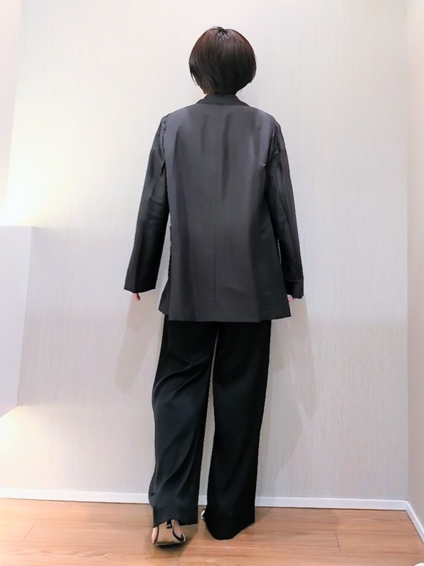 ミズタさんの「UNTITLED｜【程よいシアー感/洗える】エアリーバイオジャケット」を使ったコーディネート