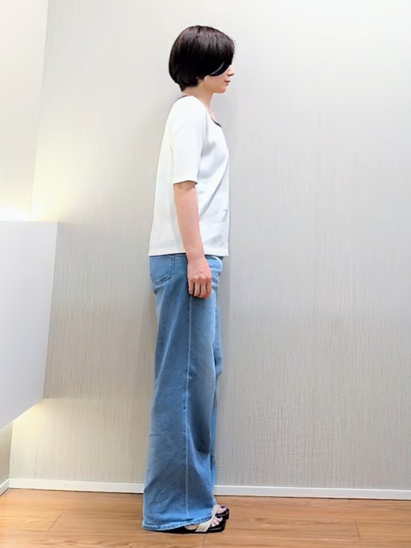 ミズタさんの「UNTITLED｜【二の腕カバー】スクエアネックテレコプルオーバー」を使ったコーディネート