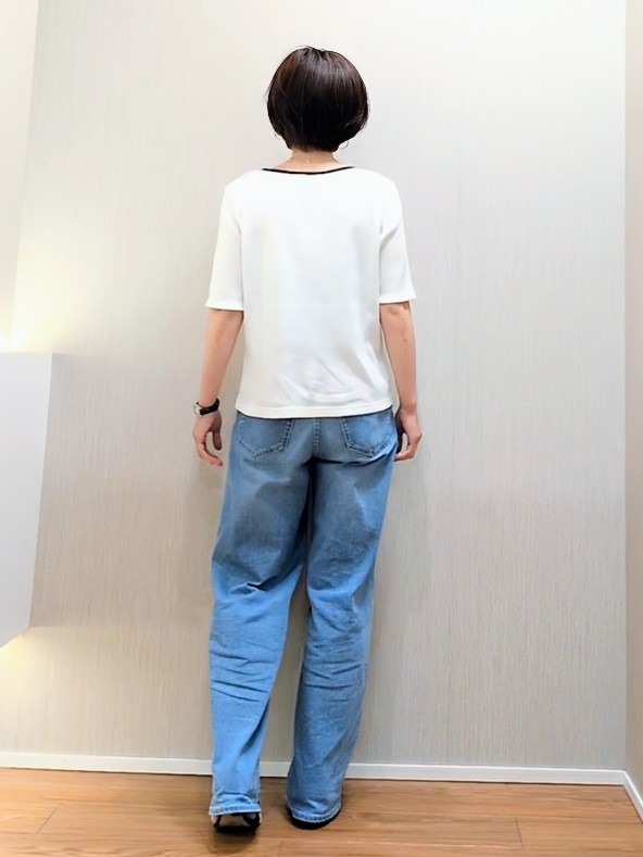 ミズタさんの「UNTITLED｜【二の腕カバー】スクエアネックテレコプルオーバー」を使ったコーディネート