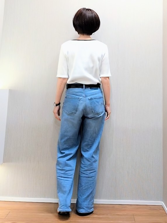 ミズタさんの「UNTITLED｜【二の腕カバー】スクエアネックテレコプルオーバー」を使ったコーディネート
