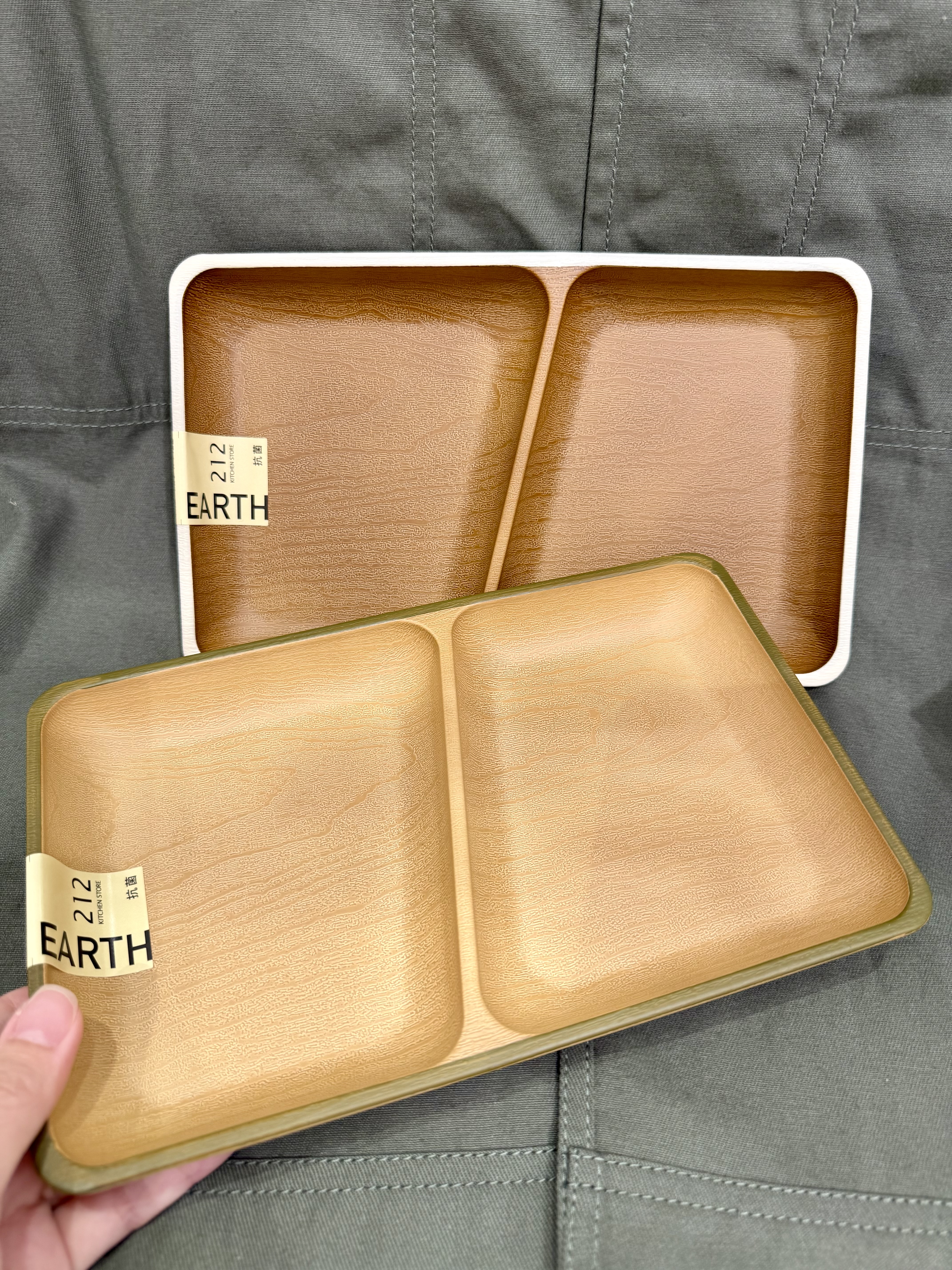 きのこさんの「212 KITCHEN STORE｜earth color 抗菌スクエアプレート OB」を使ったコーディネート