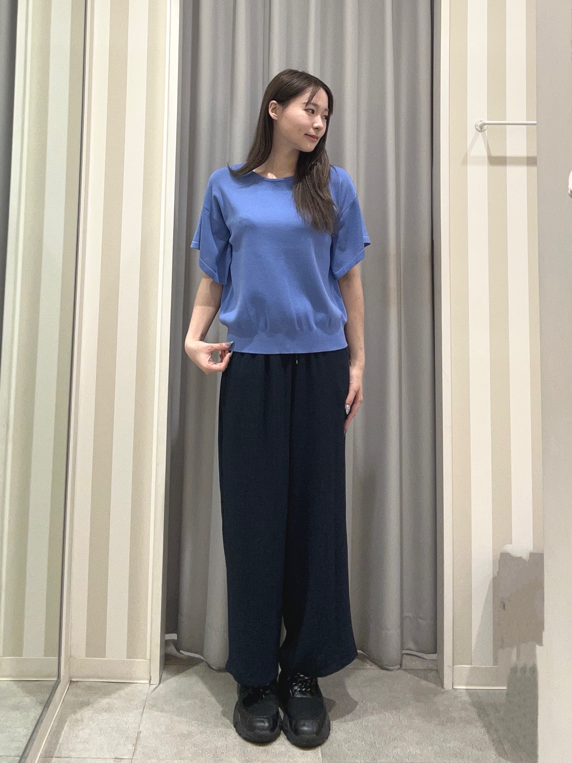 美空さんの「SHOO･LA･RUE｜【S-LL/ひんやり/洗濯機可】インせず着られる ひらり袖ニット」を使ったコーディネート