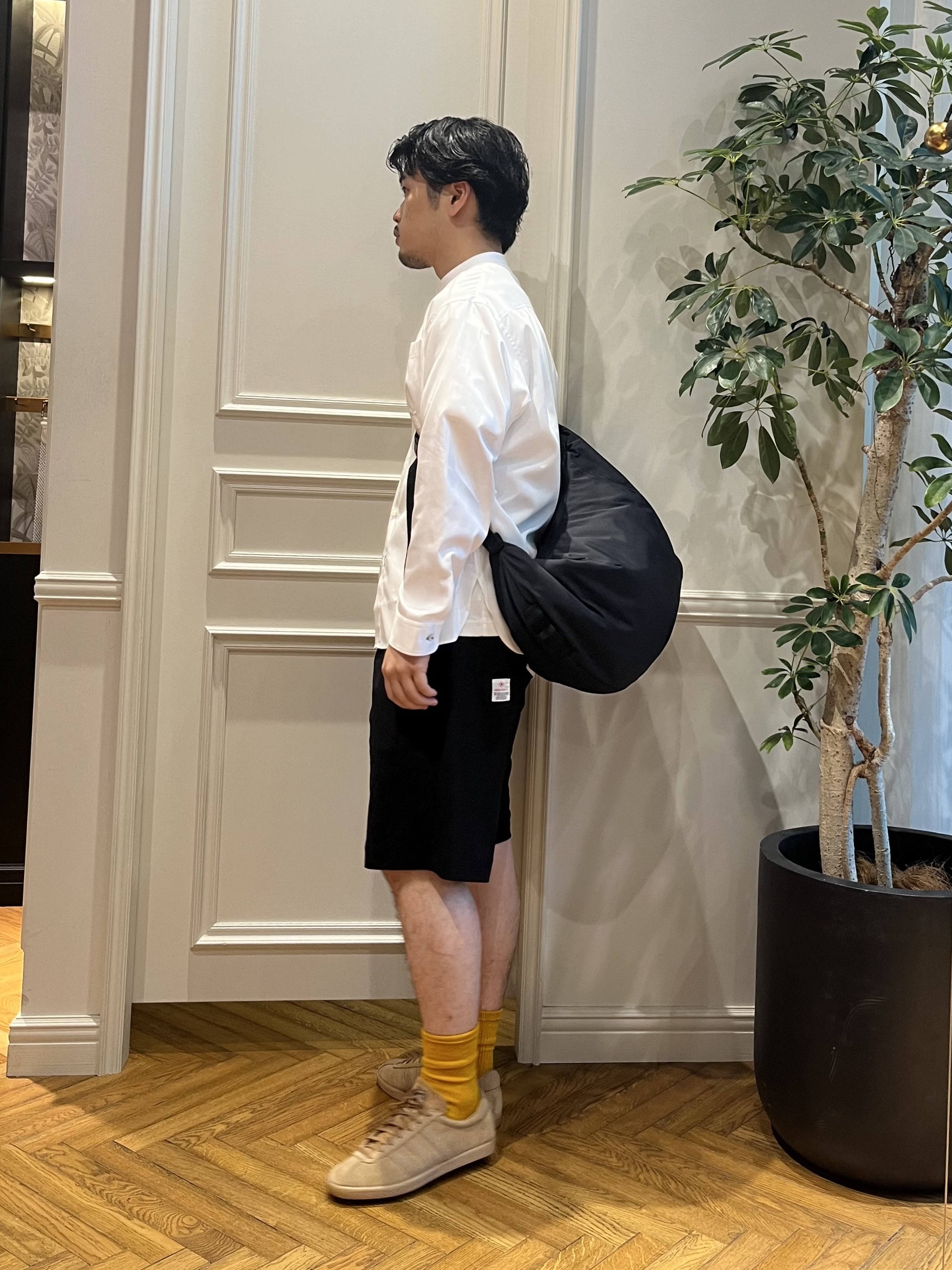 Tokuさんの「DRESSTERIOR｜バンドカラーシャツ」を使ったコーディネート
