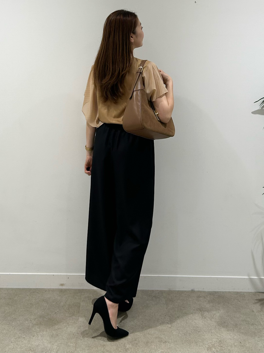 hayaseさんの「COUP DE CHANCE｜【手洗い可／日本製】セミワイドパンツ」を使ったコーディネート