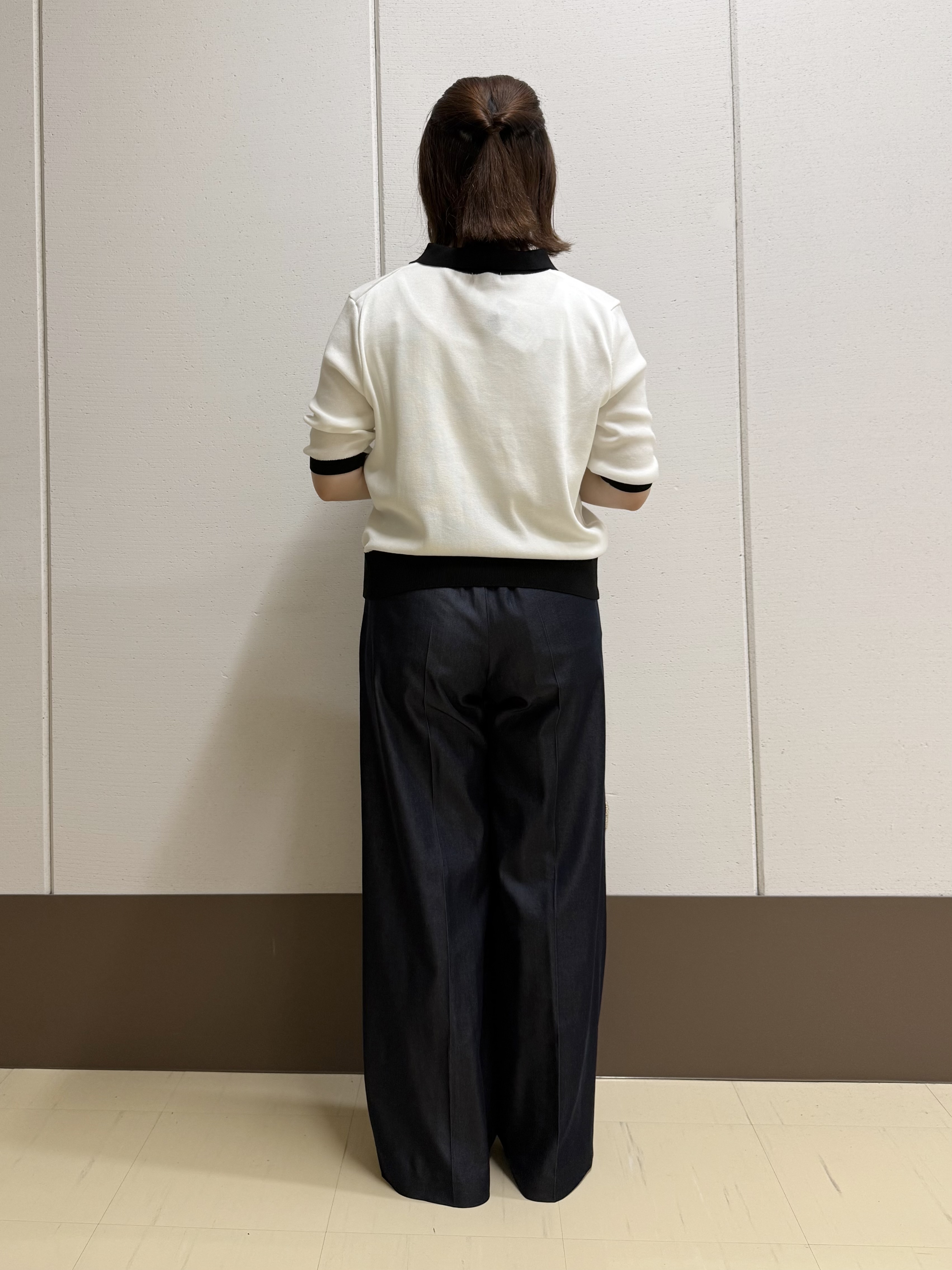 Rikoさんの「INDIVI｜【バイカラー】衿付きシャツ風ニット」を使ったコーディネート