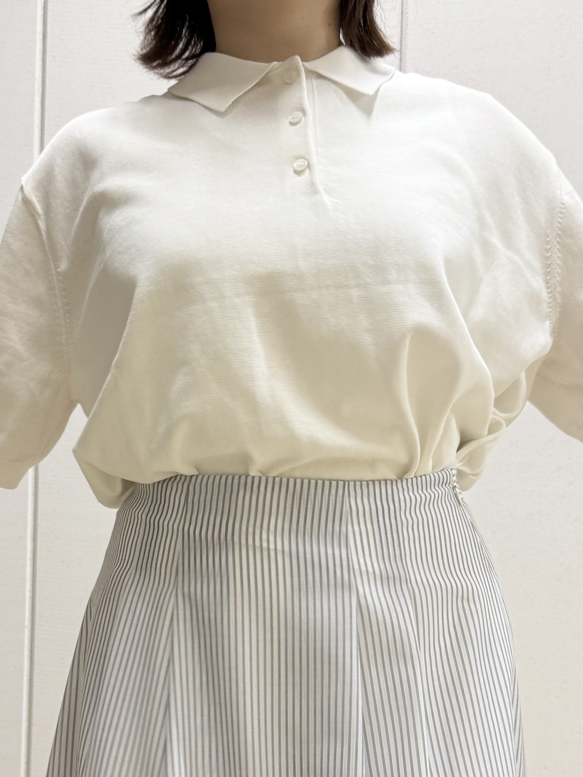 Rikoさんの「INDIVI｜【洗える／コットン】ドライタッチさらりポロ襟ニットT」を使ったコーディネート