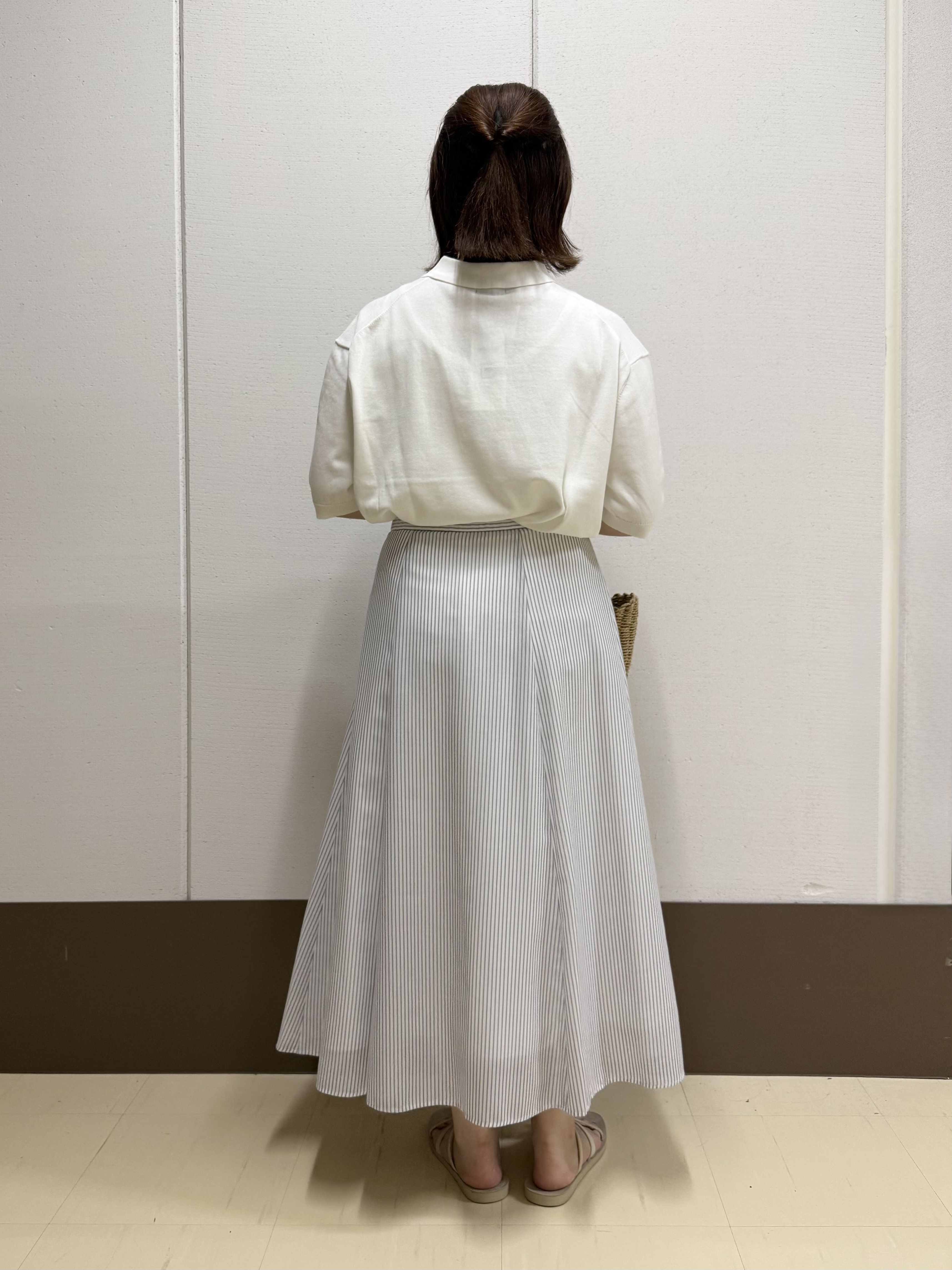 Rikoさんの「INDIVI｜【洗える／コットン】ドライタッチさらりポロ襟ニットT」を使ったコーディネート