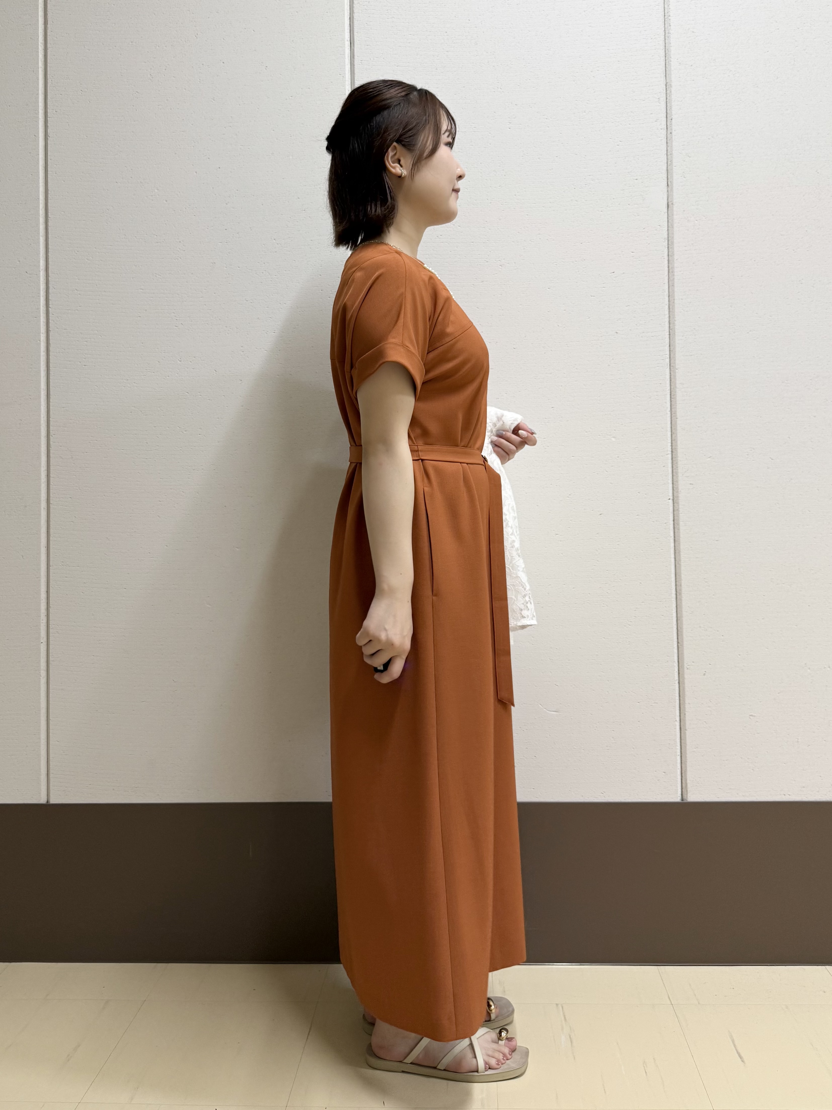 Rikoさんの「INDIVI｜【華奢見え】ベルト付きナローワンピース」を使ったコーディネート