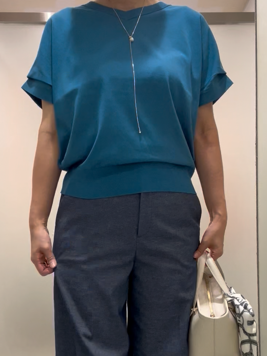 まどかさんの「UNTITLED｜【肌に張り付かない/前後2WAY】ドライタッチコットンプルオーバー」を使ったコーディネート
