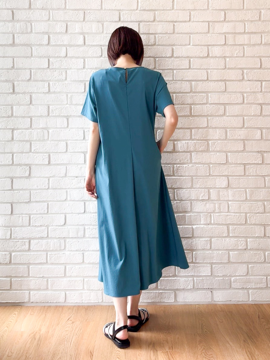 𝐜𝐡𝐢𝐤𝐚さんの「SHOO･LA･RUE｜【S-LL/洗濯機可】夏に使える 程よい透け感のシアーブルゾン」を使ったコーディネート