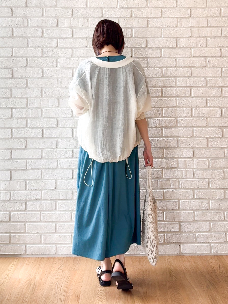 𝐜𝐡𝐢𝐤𝐚さんの「SHOO･LA･RUE｜【S-LL/洗濯機可】夏に使える 程よい透け感のシアーブルゾン」を使ったコーディネート