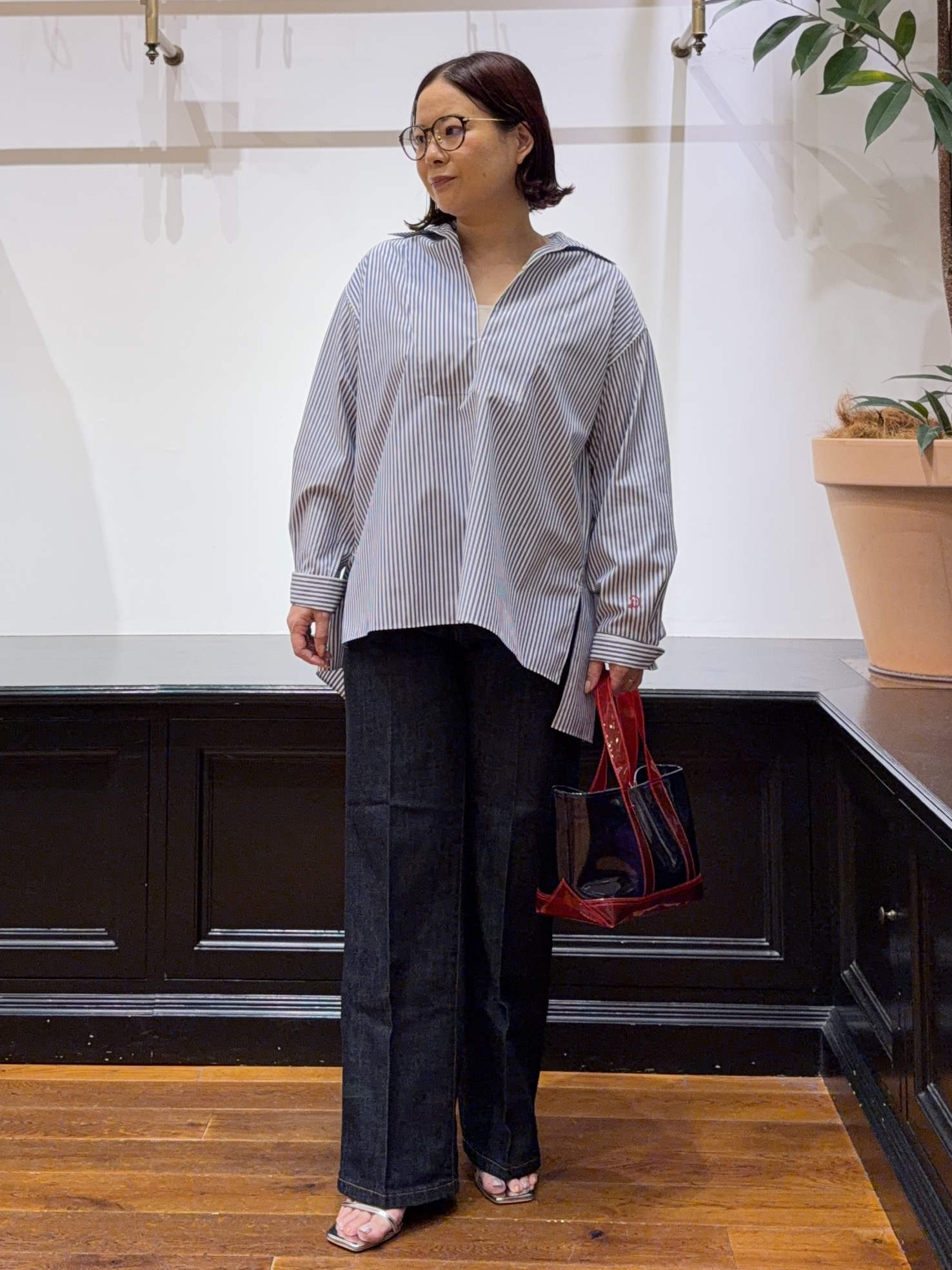 Asamiさんの「【接触冷感/UVカット/着回し】スキッパーブラウス」を使ったコーディネート