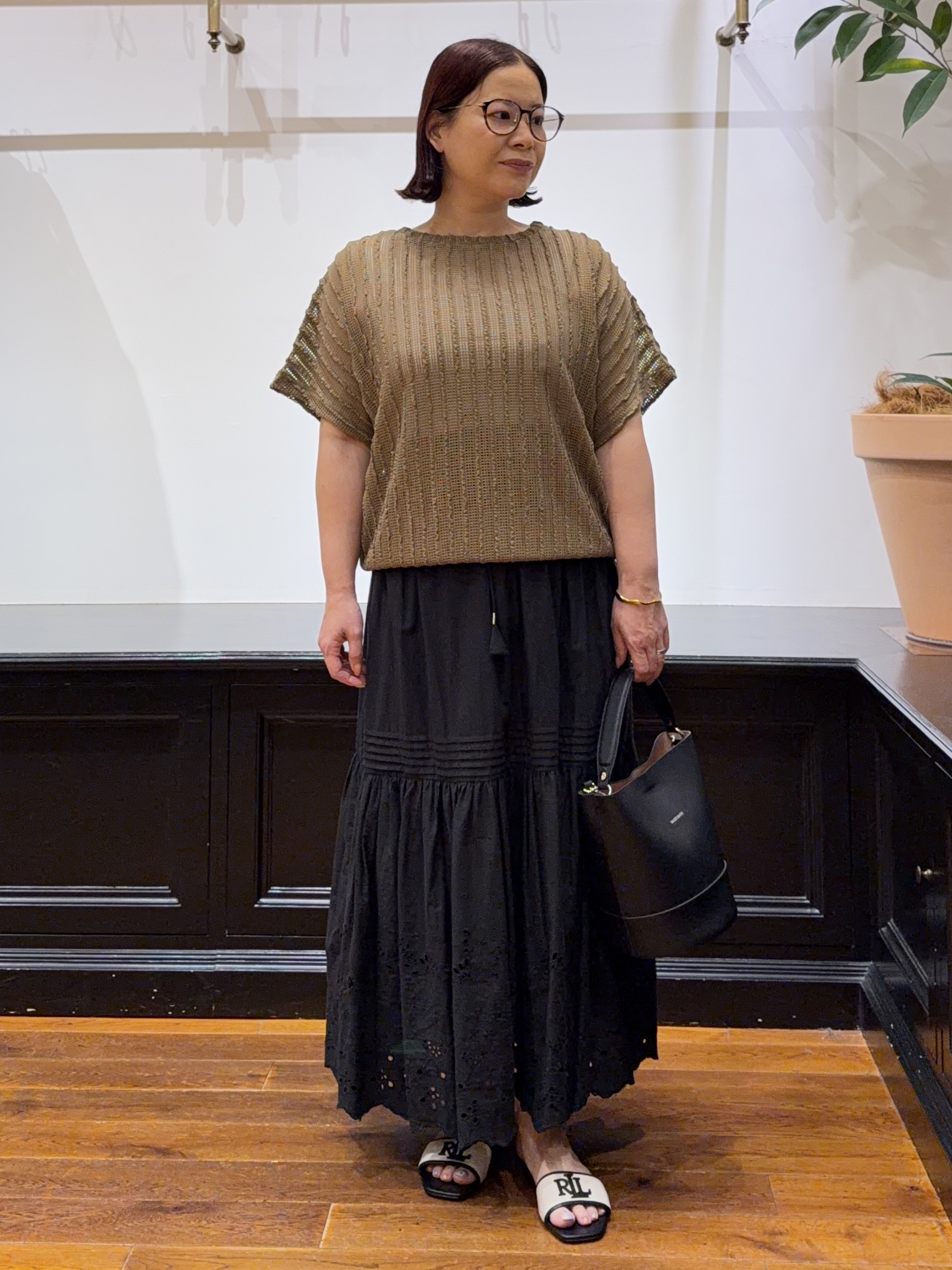 Asamiさんの「【体系カバー/日除け】ドルマンスリーブ シアーメッシュプルオーバー」を使ったコーディネート