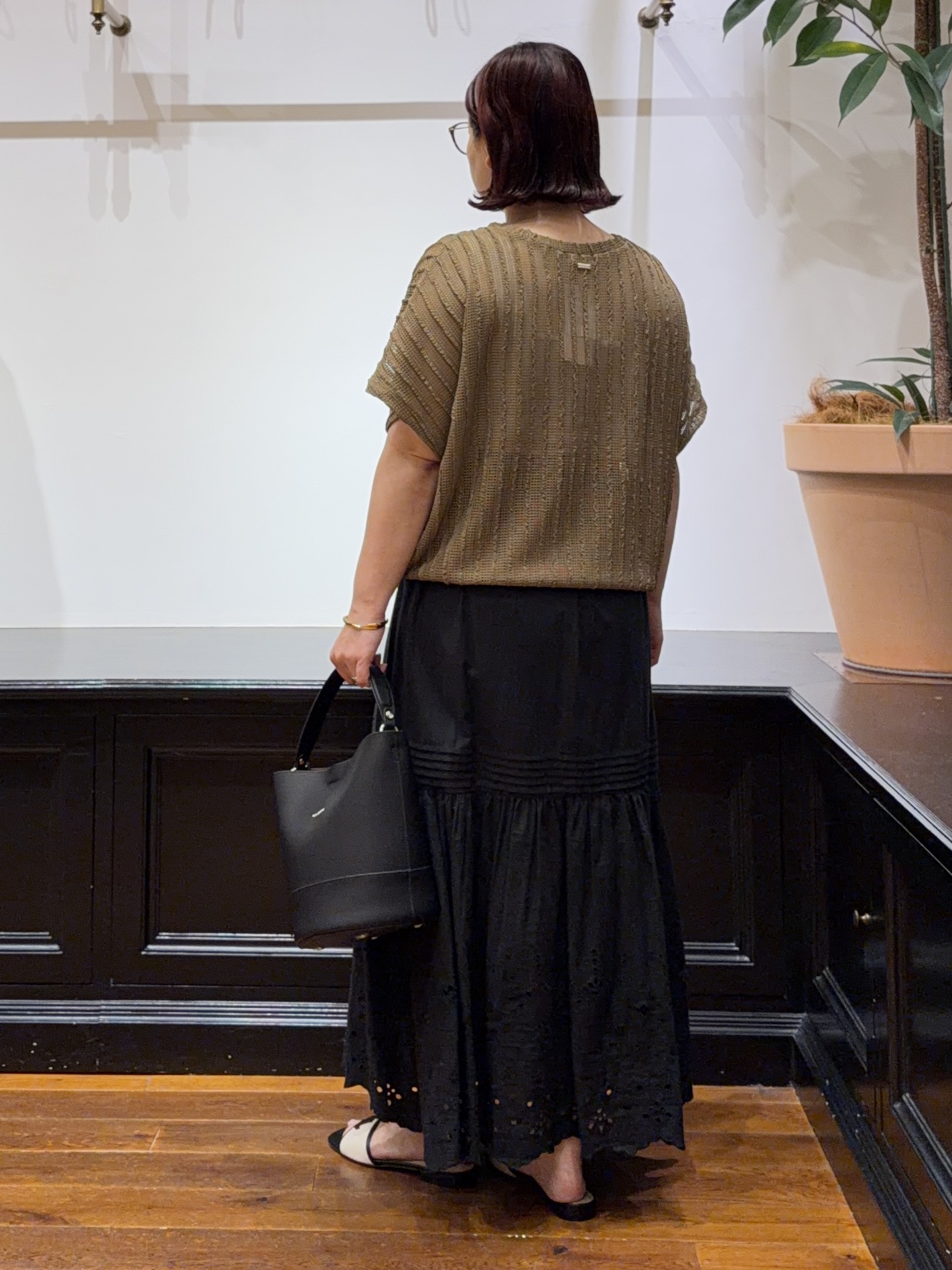 Asamiさんの「【体系カバー/日除け】ドルマンスリーブ シアーメッシュプルオーバー」を使ったコーディネート