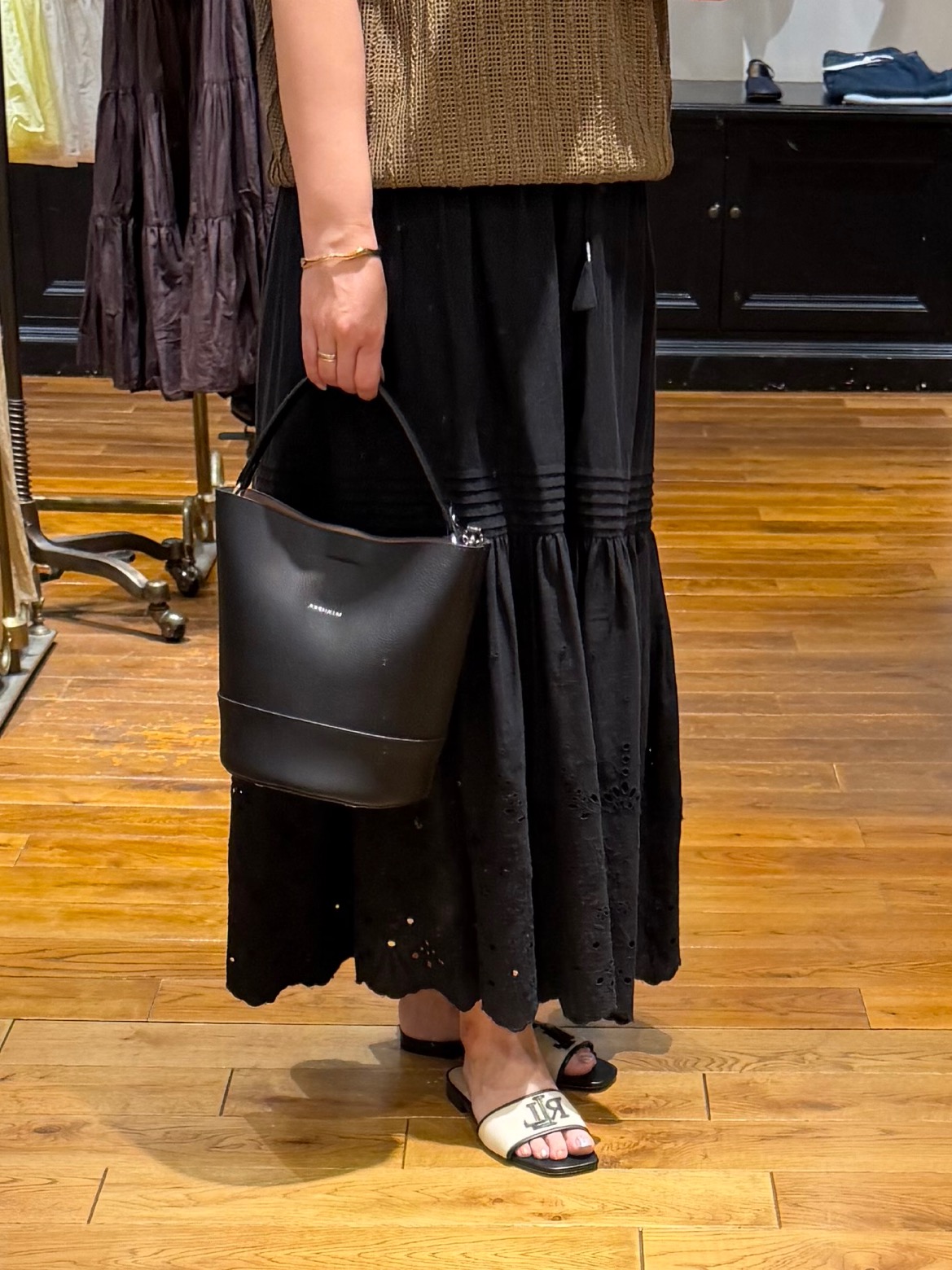 Asamiさんの「【体系カバー/日除け】ドルマンスリーブ シアーメッシュプルオーバー」を使ったコーディネート
