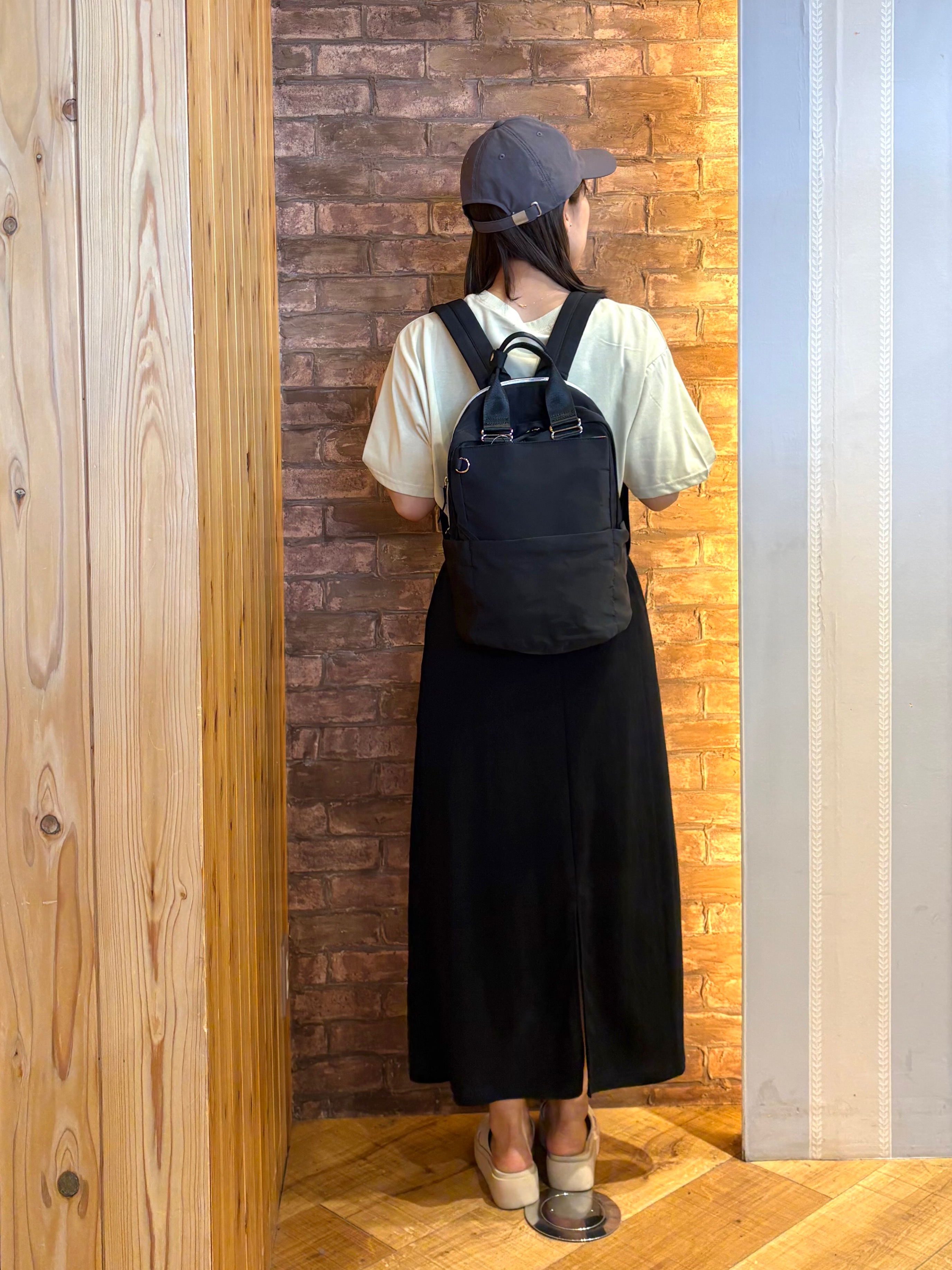 mieさんの「SHOO･LA･RUE｜【ひんやり/S-LL】選べる4柄　デイリー使いにぴったりな 大人の頼れるTシャツ」を使ったコーディネート
