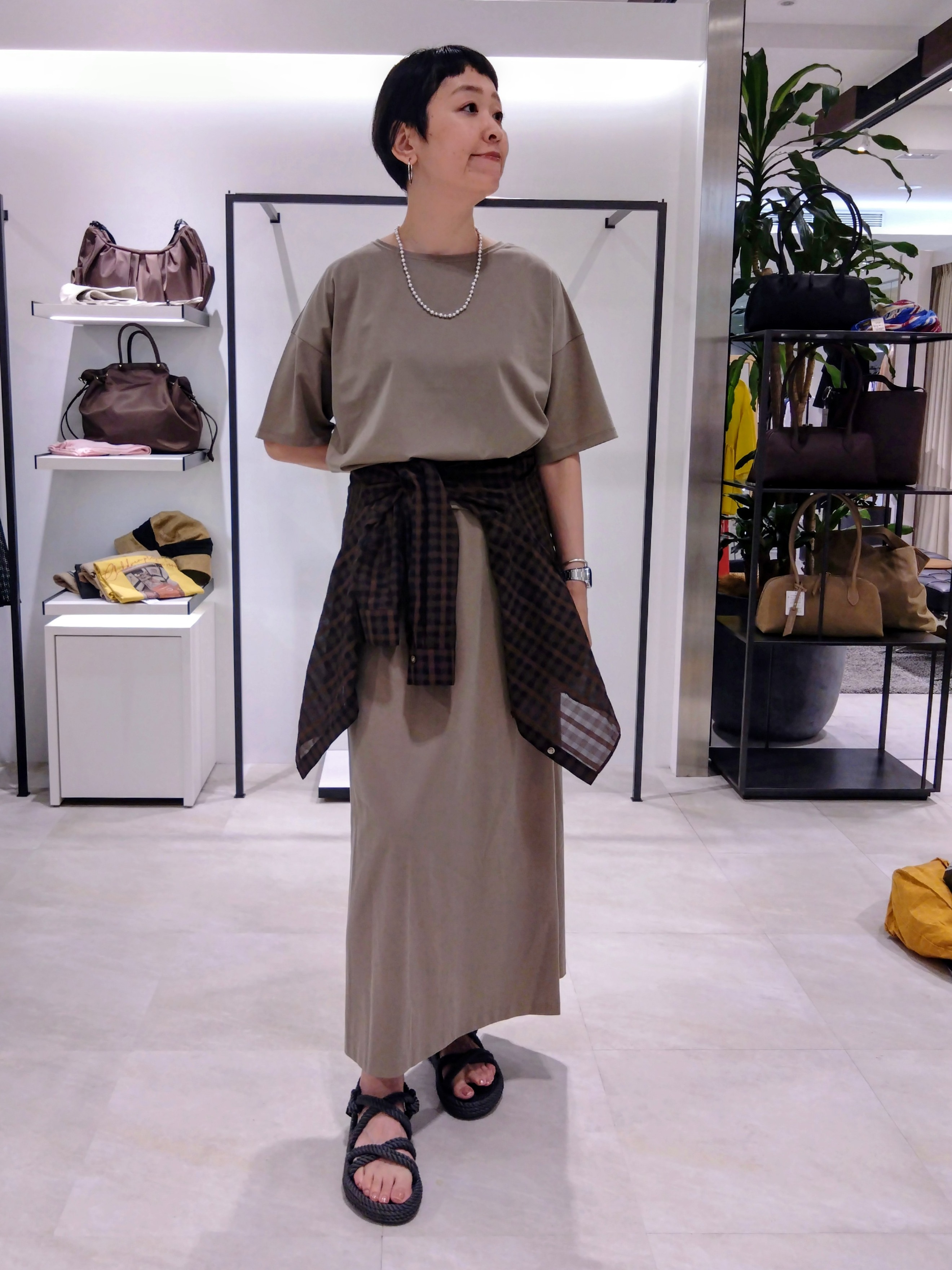 まちこさんの「UNTITLED｜【セットアップ可/接触冷感】ヴィンテージライクプルオーバー」を使ったコーディネート