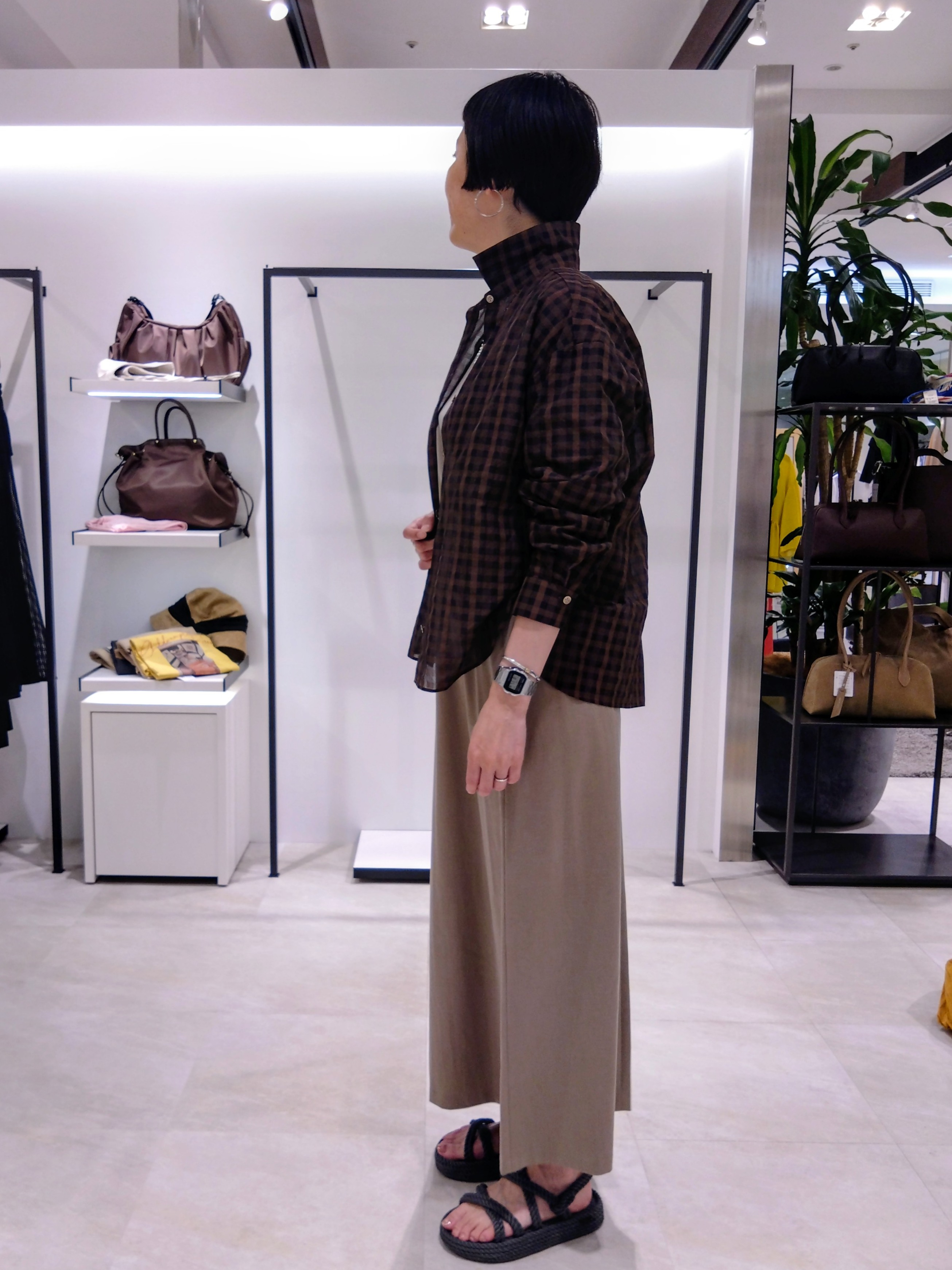 まちこさんの「UNTITLED｜【セットアップ可/接触冷感】ヴィンテージライクプルオーバー」を使ったコーディネート