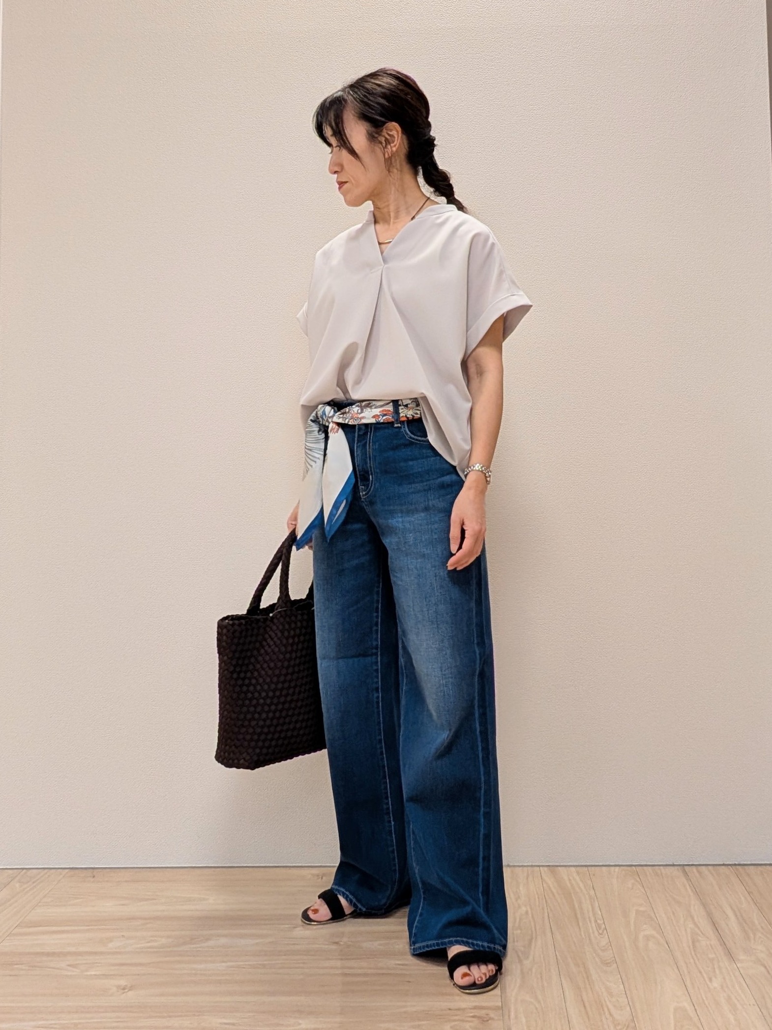 Rieさんの「UNTITLED｜【セットアップ可/通気性/UVカット】エアリークールブラウス」を使ったコーディネート