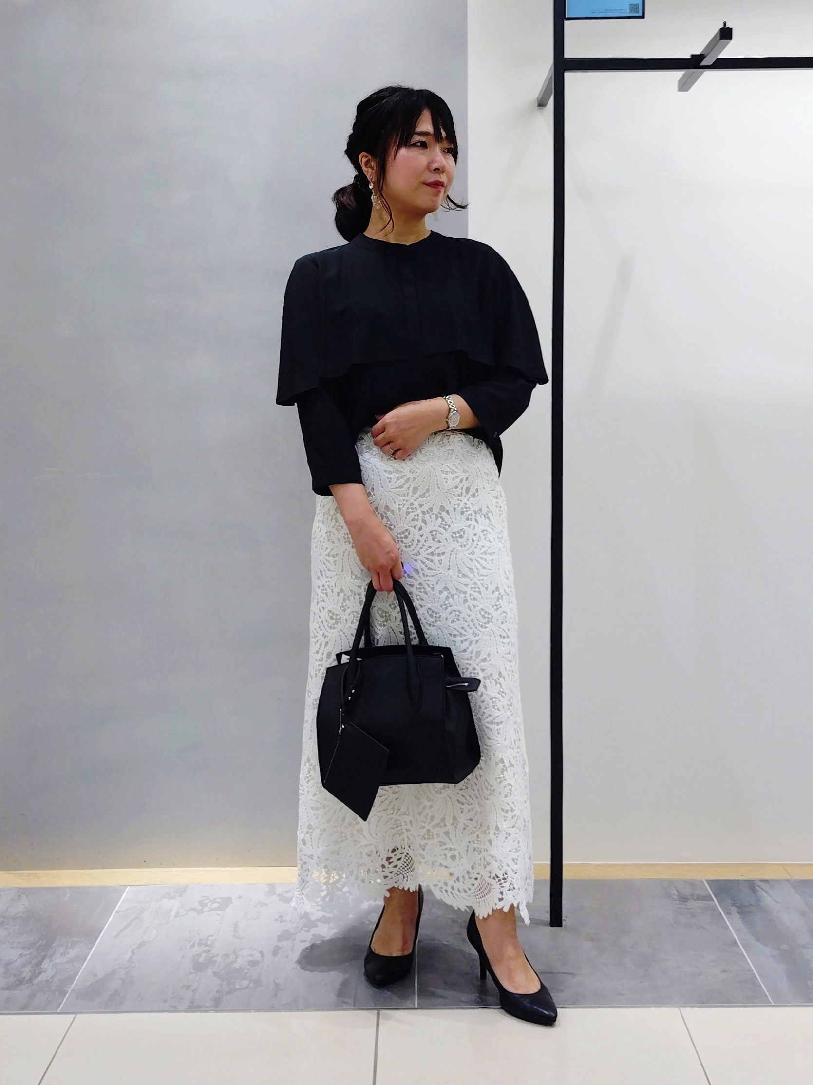 TOMOMIさんの「INDIVI｜【新作登場！着る日傘】 ダブルジャケット」を使ったコーディネート