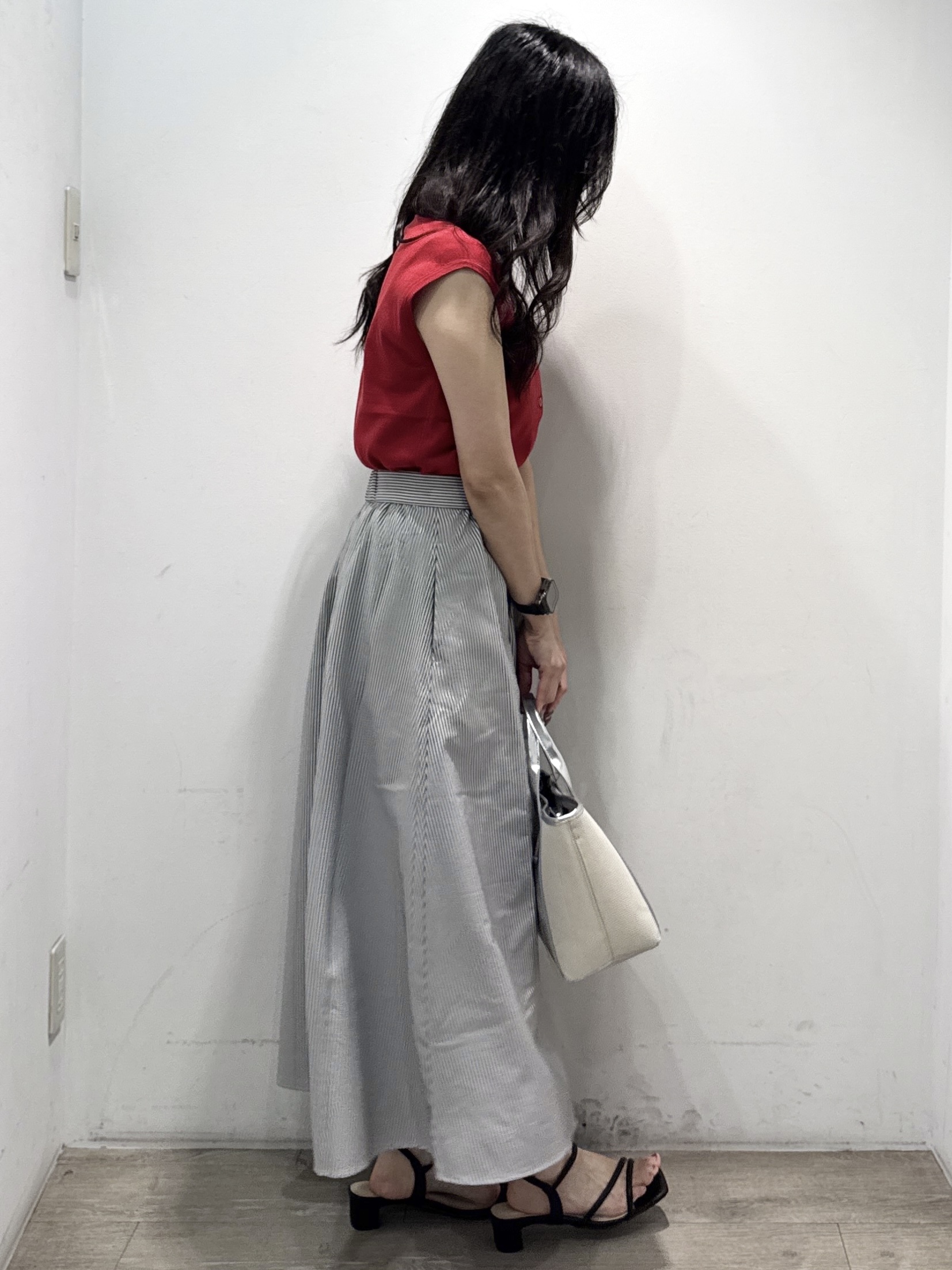 yuicciさんの「OPAQUE.CLIP｜配色衿フレンチスリーブニット【洗濯機OK】」を使ったコーディネート