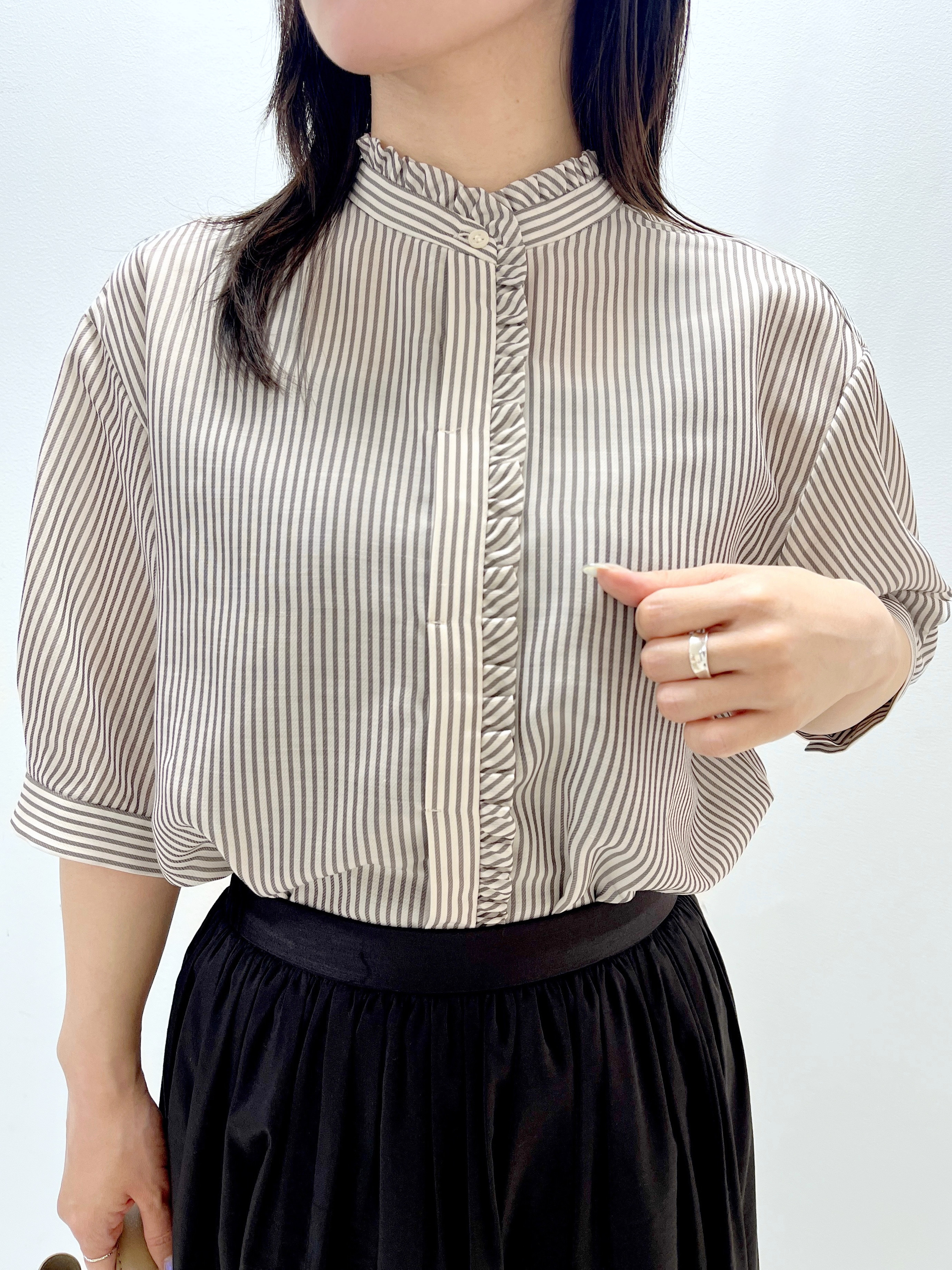 Ukiさんの「UNTITLED｜【セットアップ可/後ろウエストゴム/光沢感】ローンフレアスカート」を使ったコーディネート