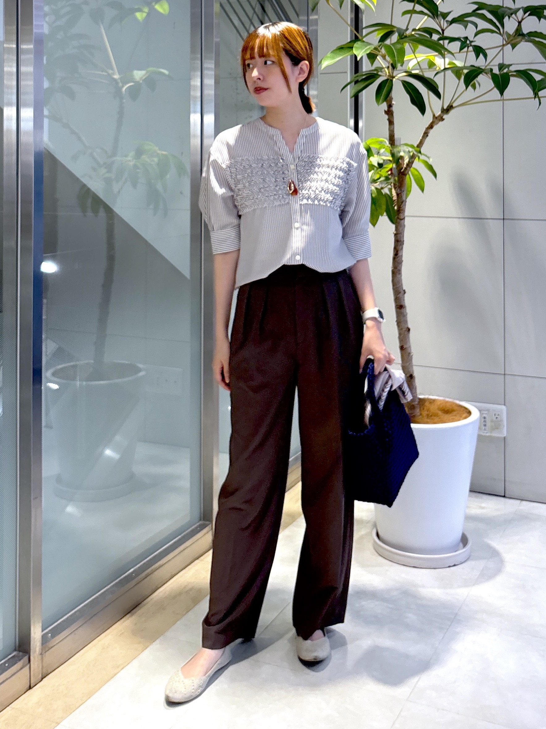 yukaさんの「UNTITLED｜【楽な穿き心地/UV/接触冷感】クリーンワイドパンツ」を使ったコーディネート