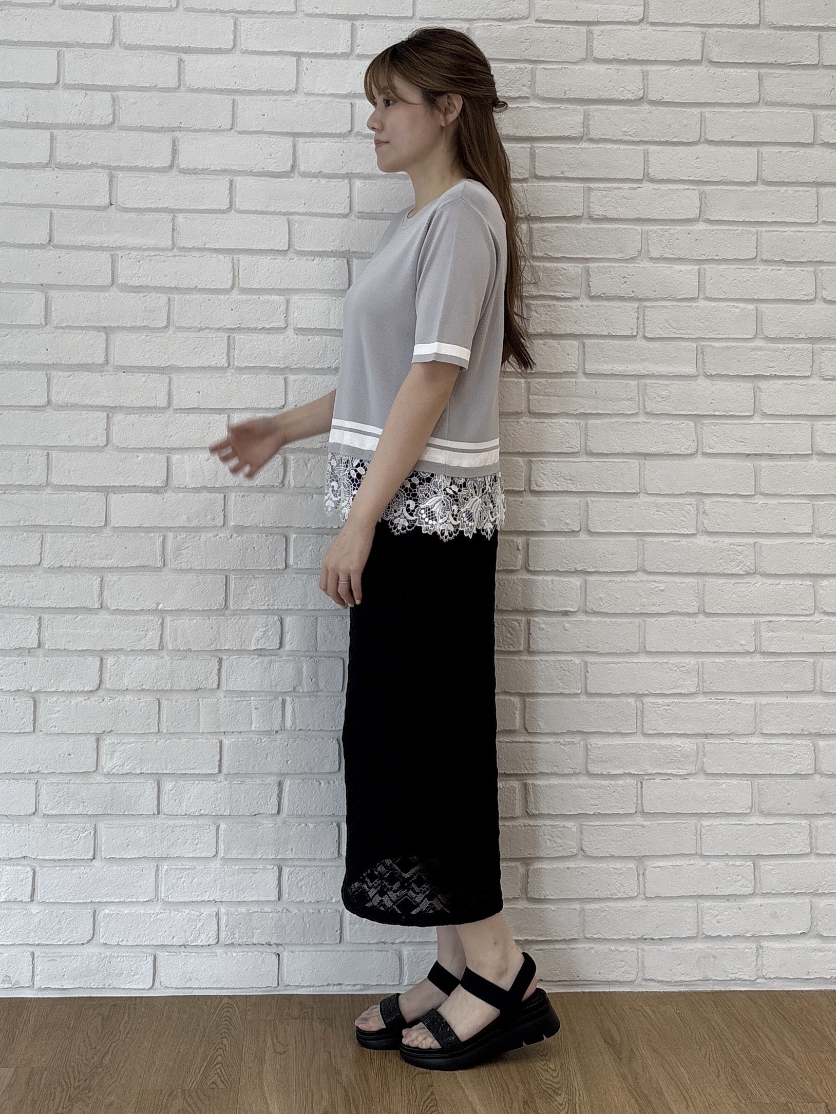sayaさんの「grove｜【ウエストゴム】レースナロースカート」を使ったコーディネート