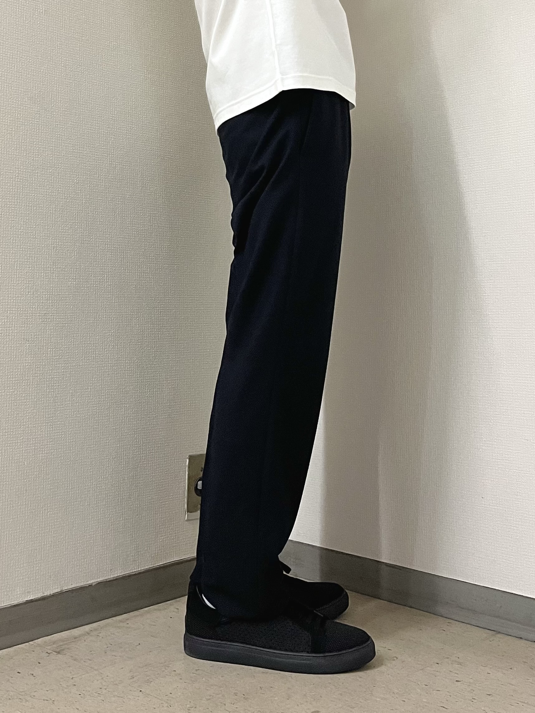 URAさんの「TAKEO KIKUCHI｜【接触冷感】アイスクリアコットン ワンポイント ポロシャツ」を使ったコーディネート