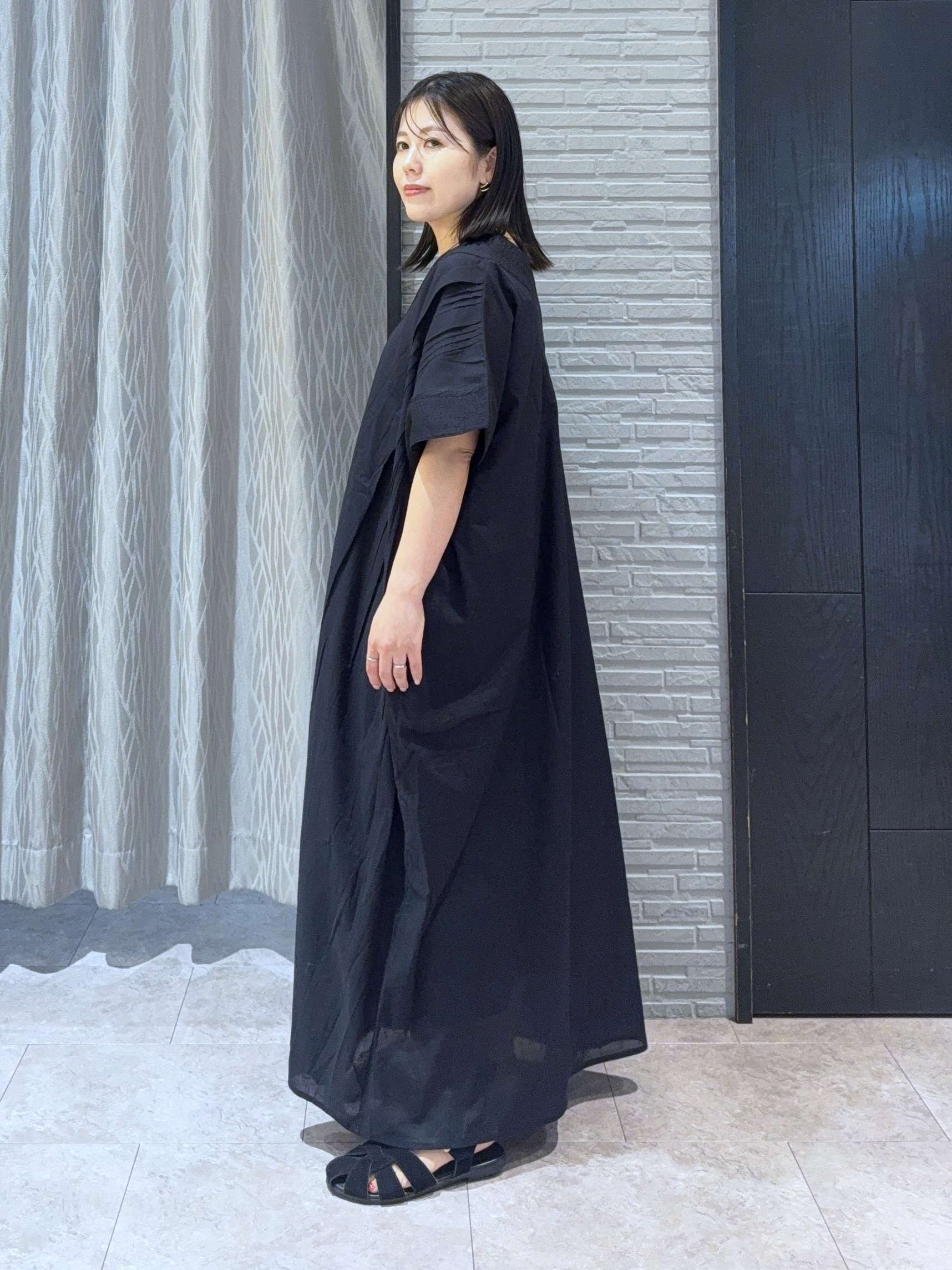 chさんの「THE SHOP TK｜ゆるラク カフタン風ロングワンピース」を使ったコーディネート