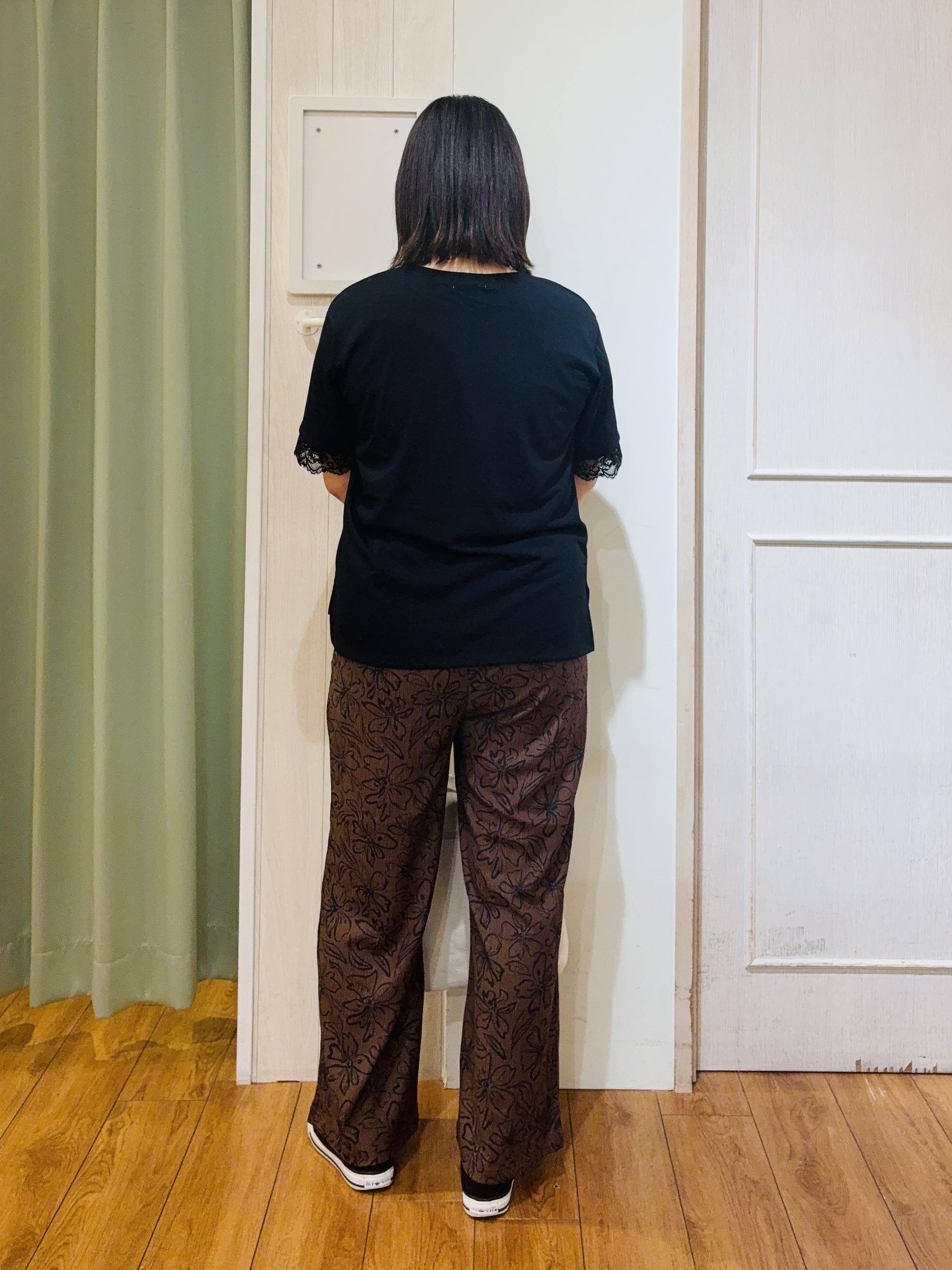 kumaさんの「SHOO･LA･RUE｜【ひんやり/UV/S-LL】柄アソート お袖レースが旬顔 上品に決まる大人Tシャツ」を使ったコーディネート