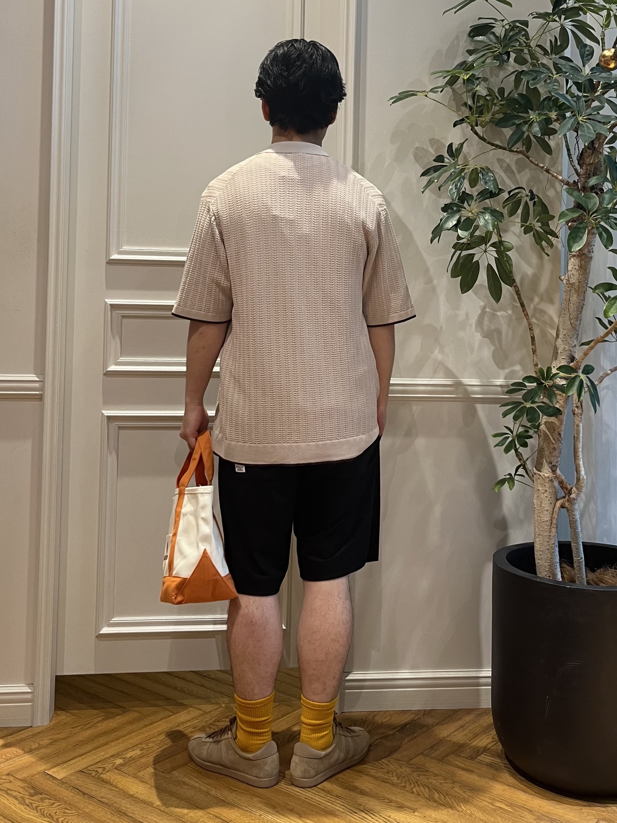 Tokuさんの「DRESSTERIOR｜【Safari5月号掲載】ウォッシャブル キューバニットシャツ」を使ったコーディネート