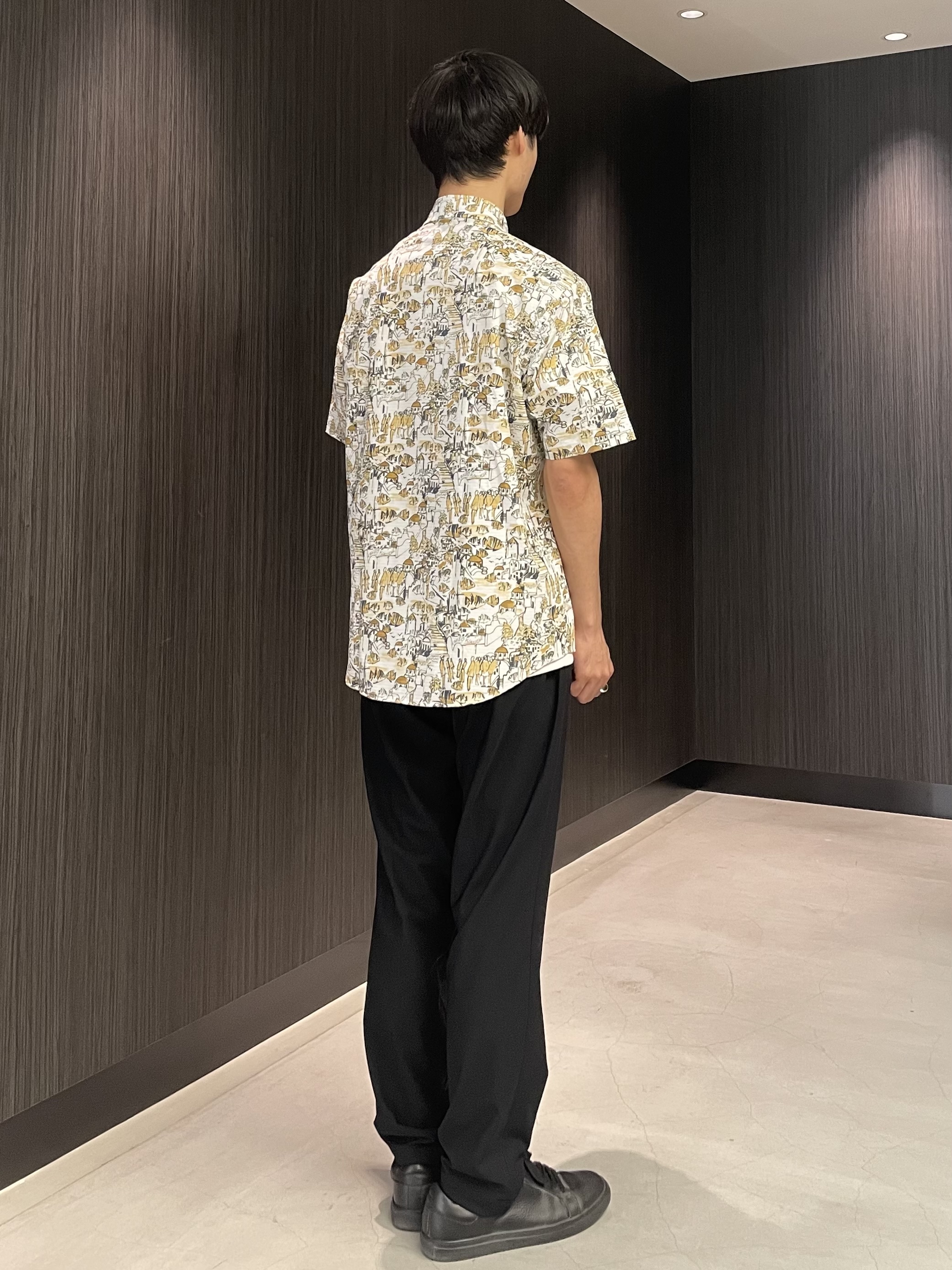 Okdさんの「TAKEO KIKUCHI｜【日本製】JFP DotAir（R）リゾートプリント半袖シャツ」を使ったコーディネート