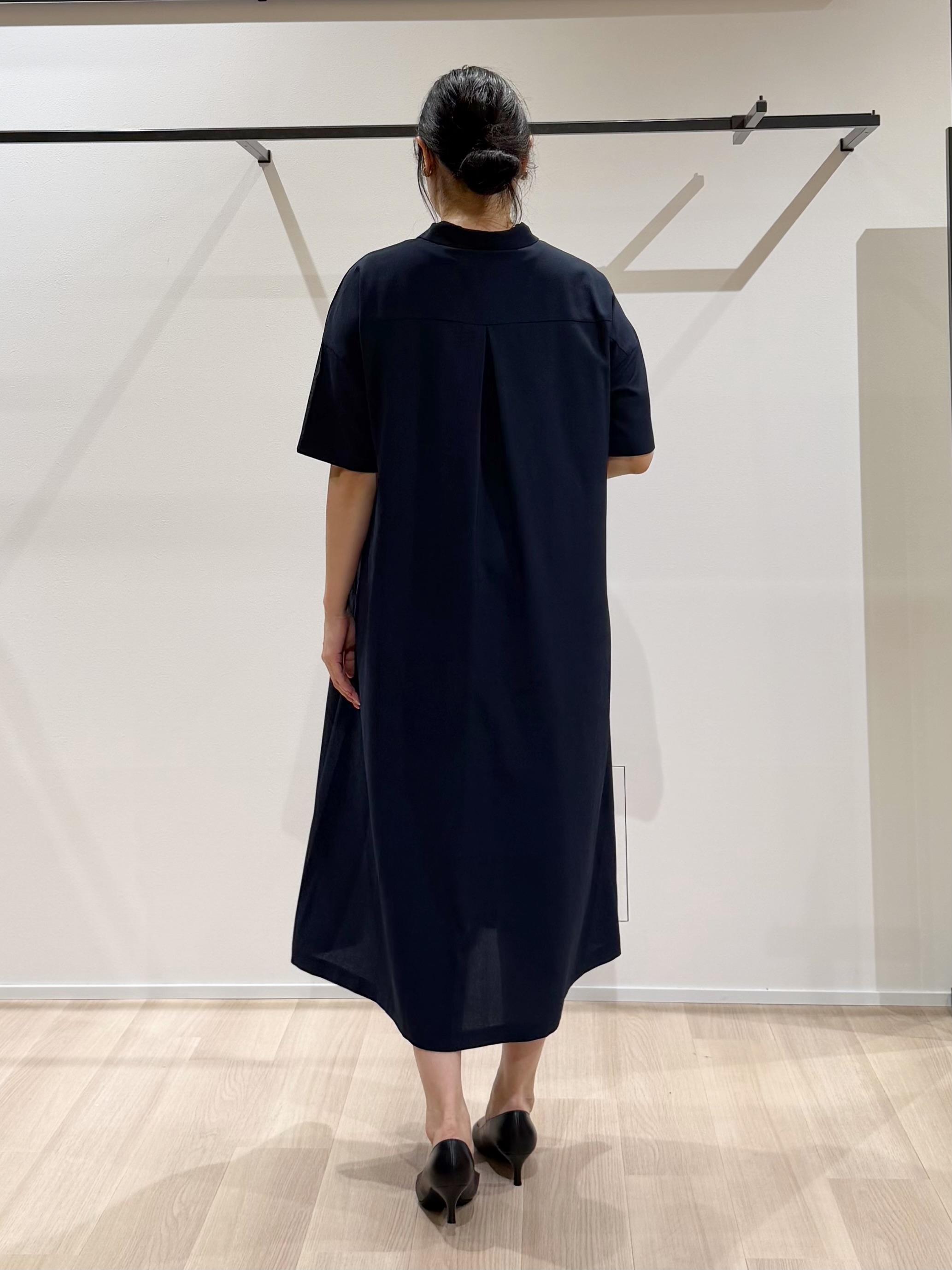 TOMOMIさんの「UNTITLED｜【UVカット/接触冷感/通気性】エアリークールワンピース」を使ったコーディネート