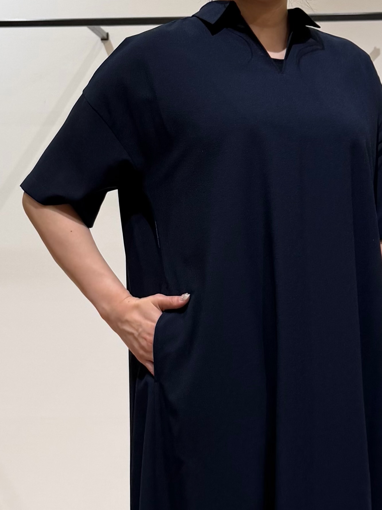 TOMOMIさんの「UNTITLED｜【UVカット/接触冷感/通気性】エアリークールワンピース」を使ったコーディネート