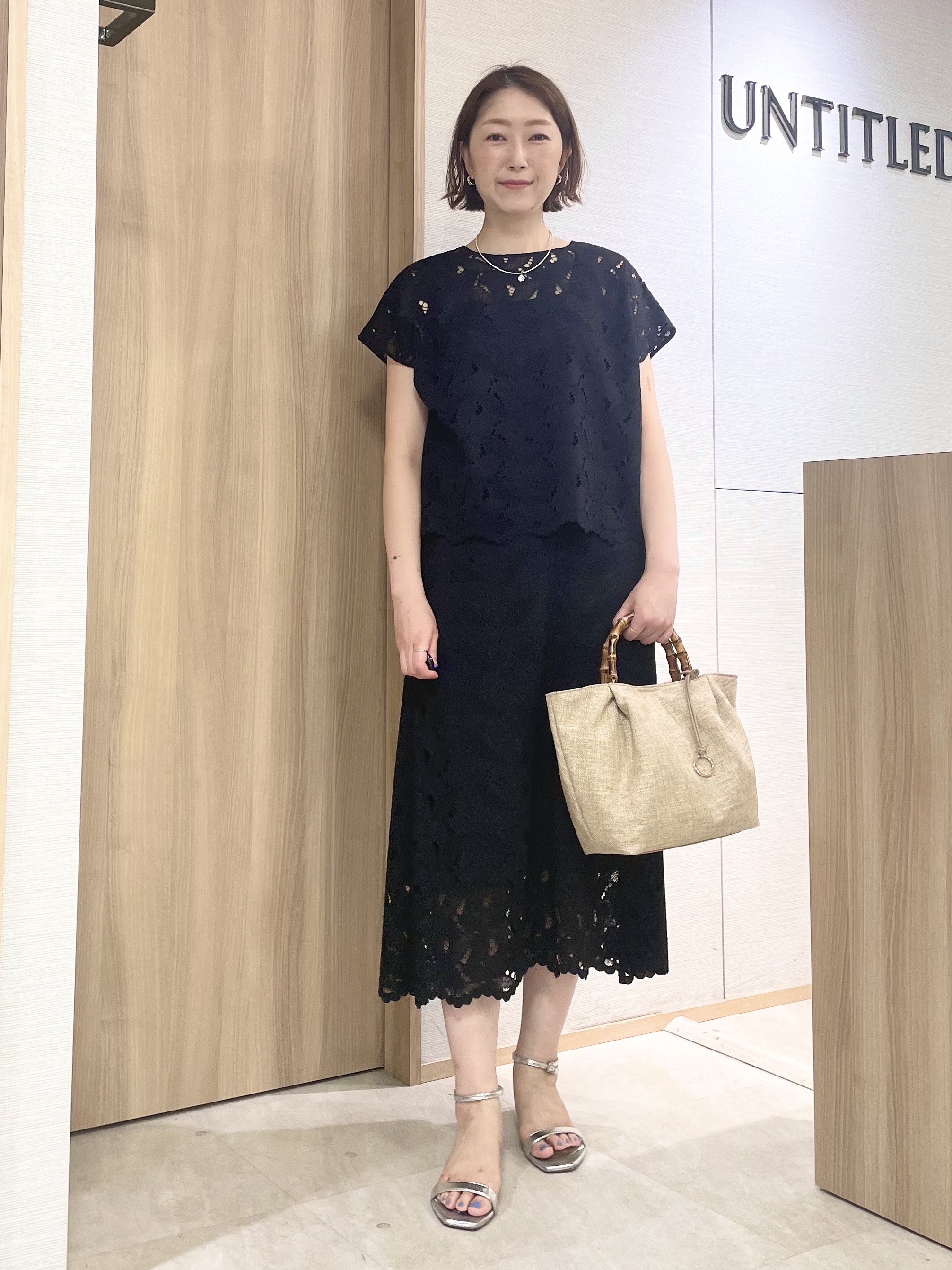 aliceさんの「UNTITLED｜【セットアップ可/品のある透け感】リーフレースブラウス」を使ったコーディネート