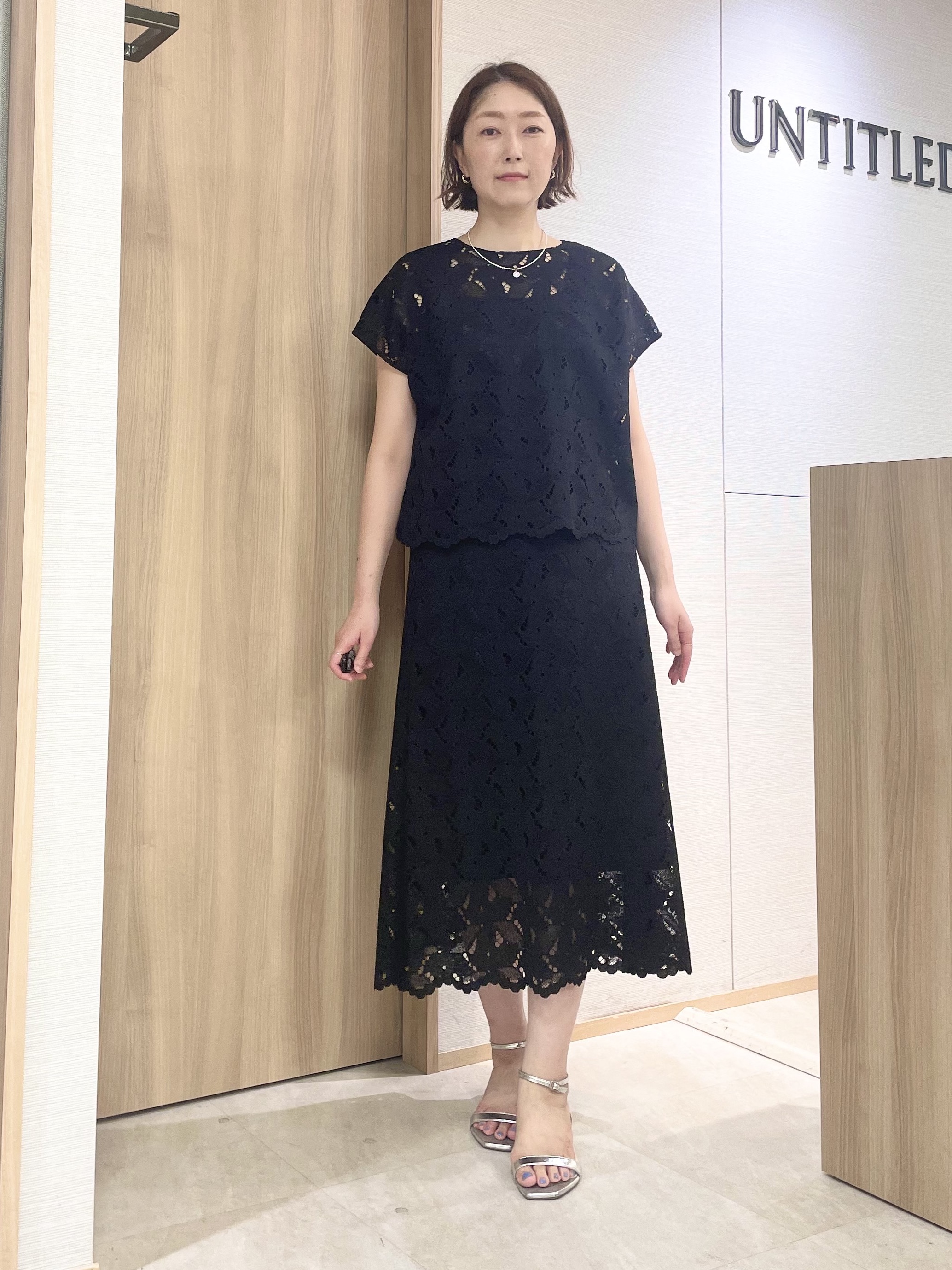 aliceさんの「UNTITLED｜【セットアップ可/品のある透け感】リーフレースブラウス」を使ったコーディネート