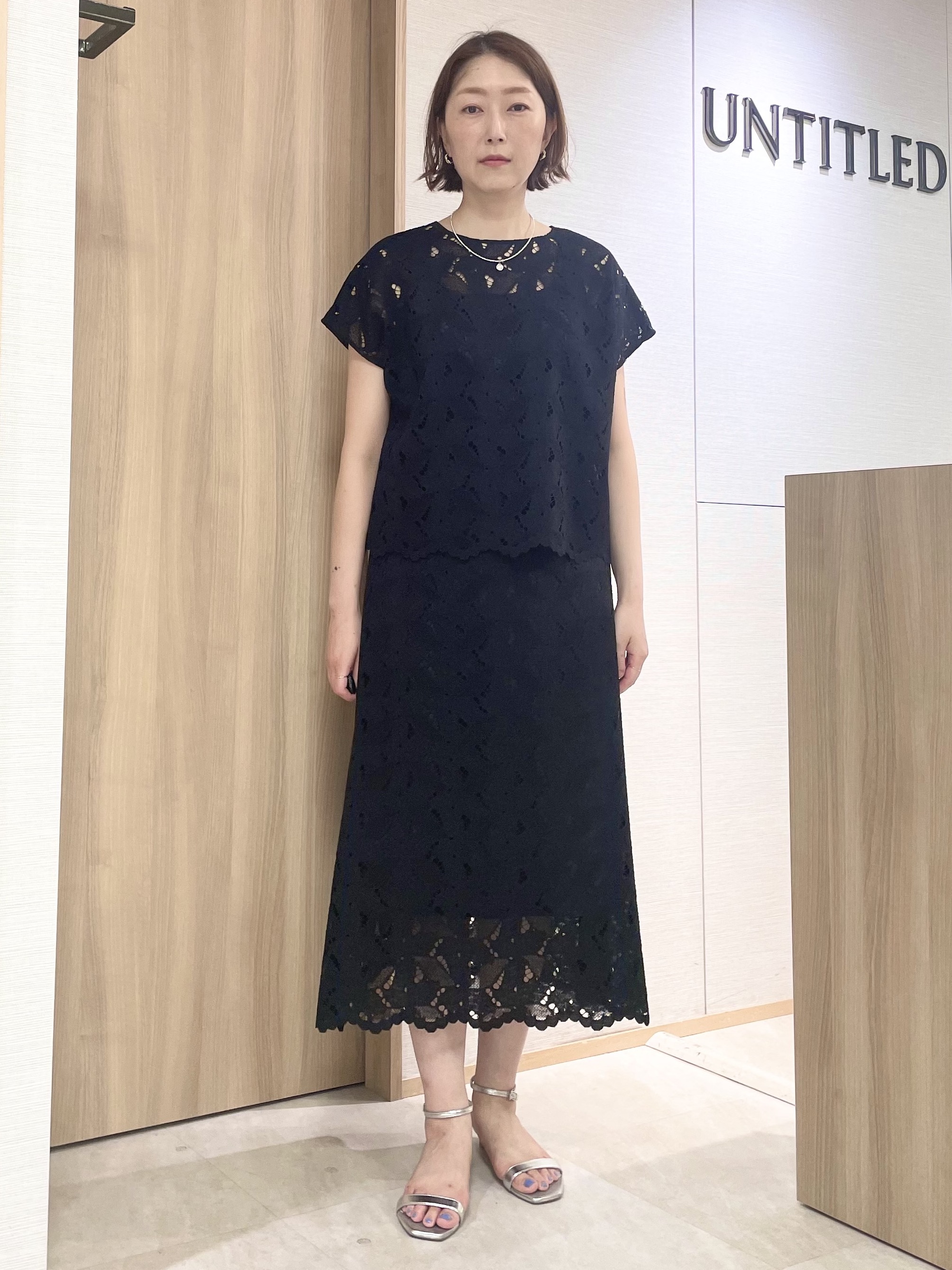 aliceさんの「UNTITLED｜【セットアップ可/品のある透け感】リーフレースブラウス」を使ったコーディネート