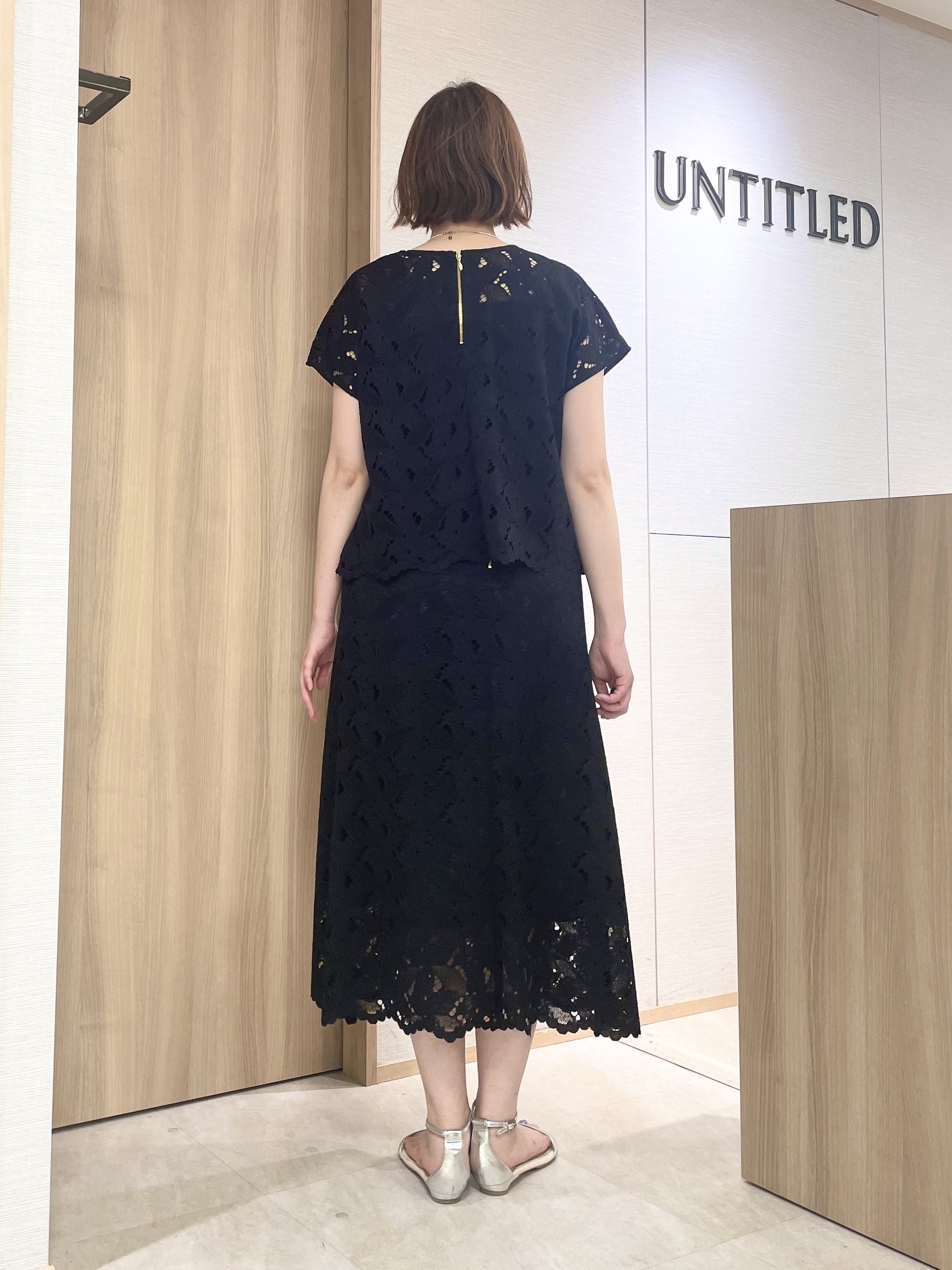 aliceさんの「UNTITLED｜【セットアップ可/品のある透け感】リーフレースブラウス」を使ったコーディネート